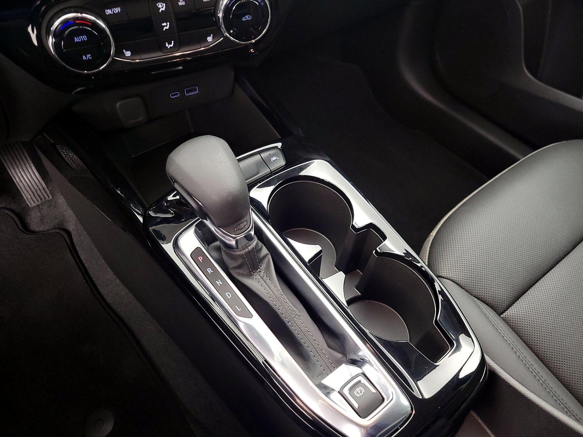 Thumbnail: 2025 Chevrolet Trax - 17