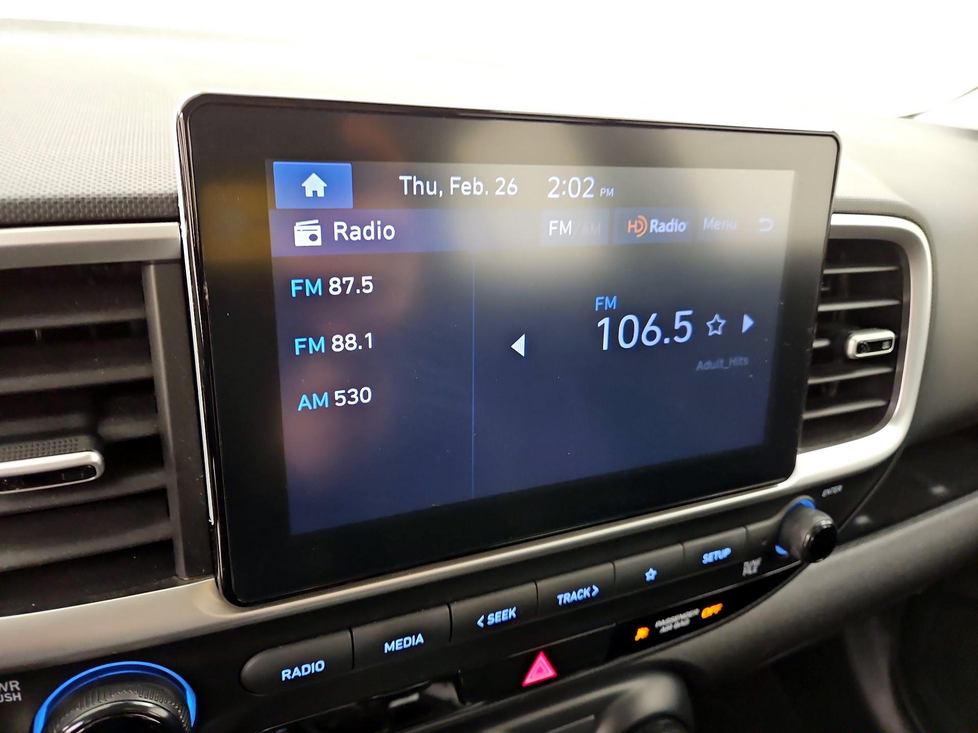 Thumbnail: 2023 Hyundai Venue - 15