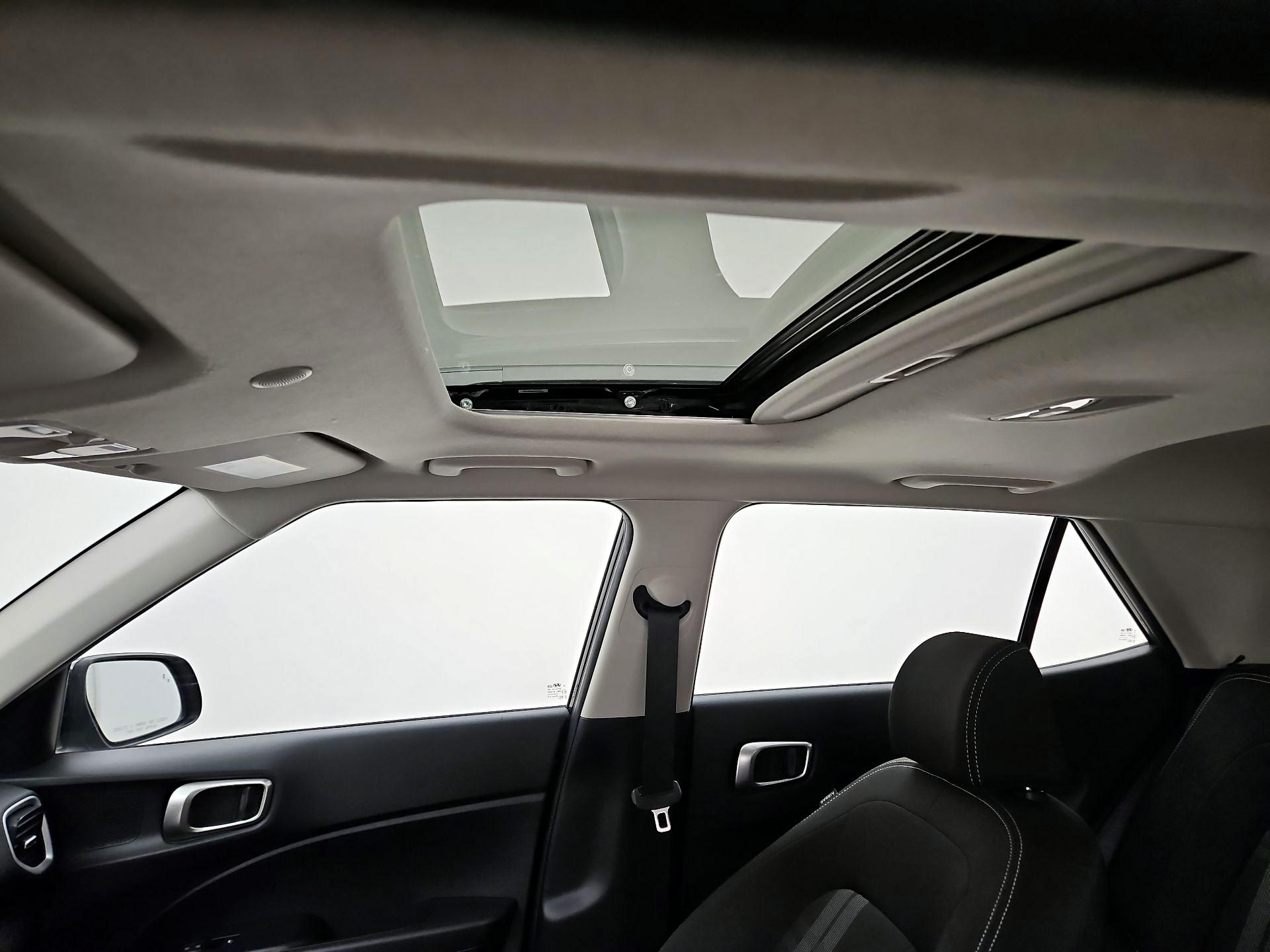 Thumbnail: 2023 Hyundai Venue - 19