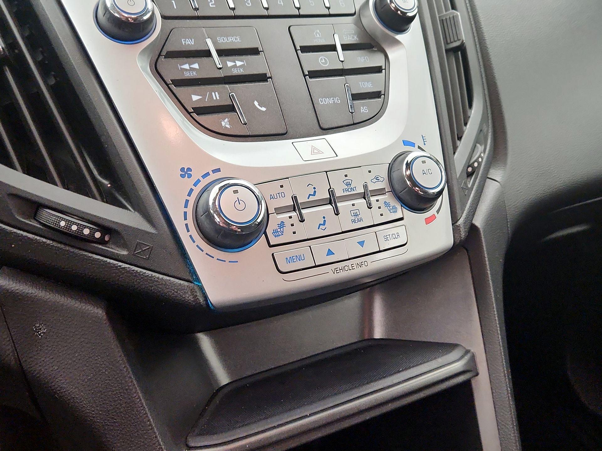 Thumbnail: 2017 Chevrolet Equinox - 15