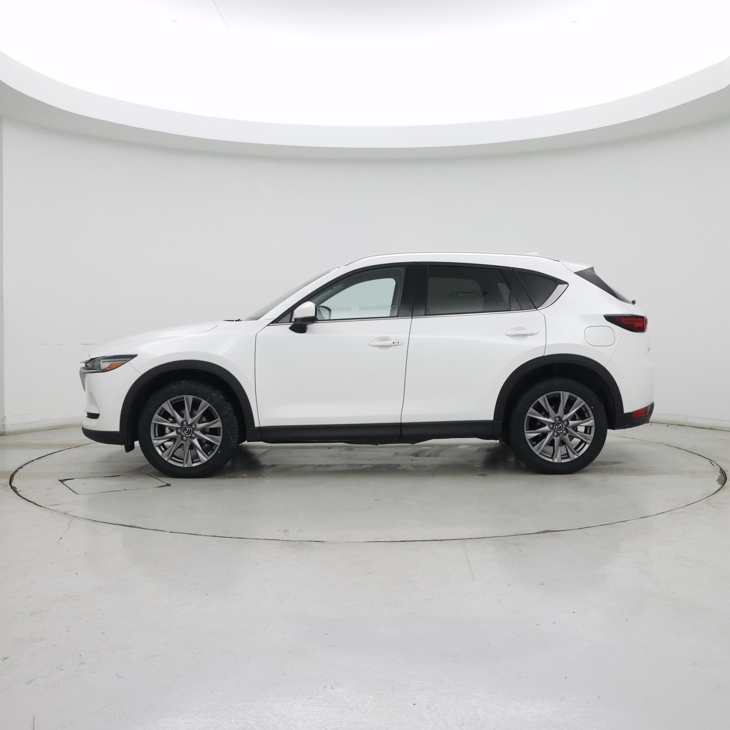Thumbnail: 2021 Mazda CX-5 - 3