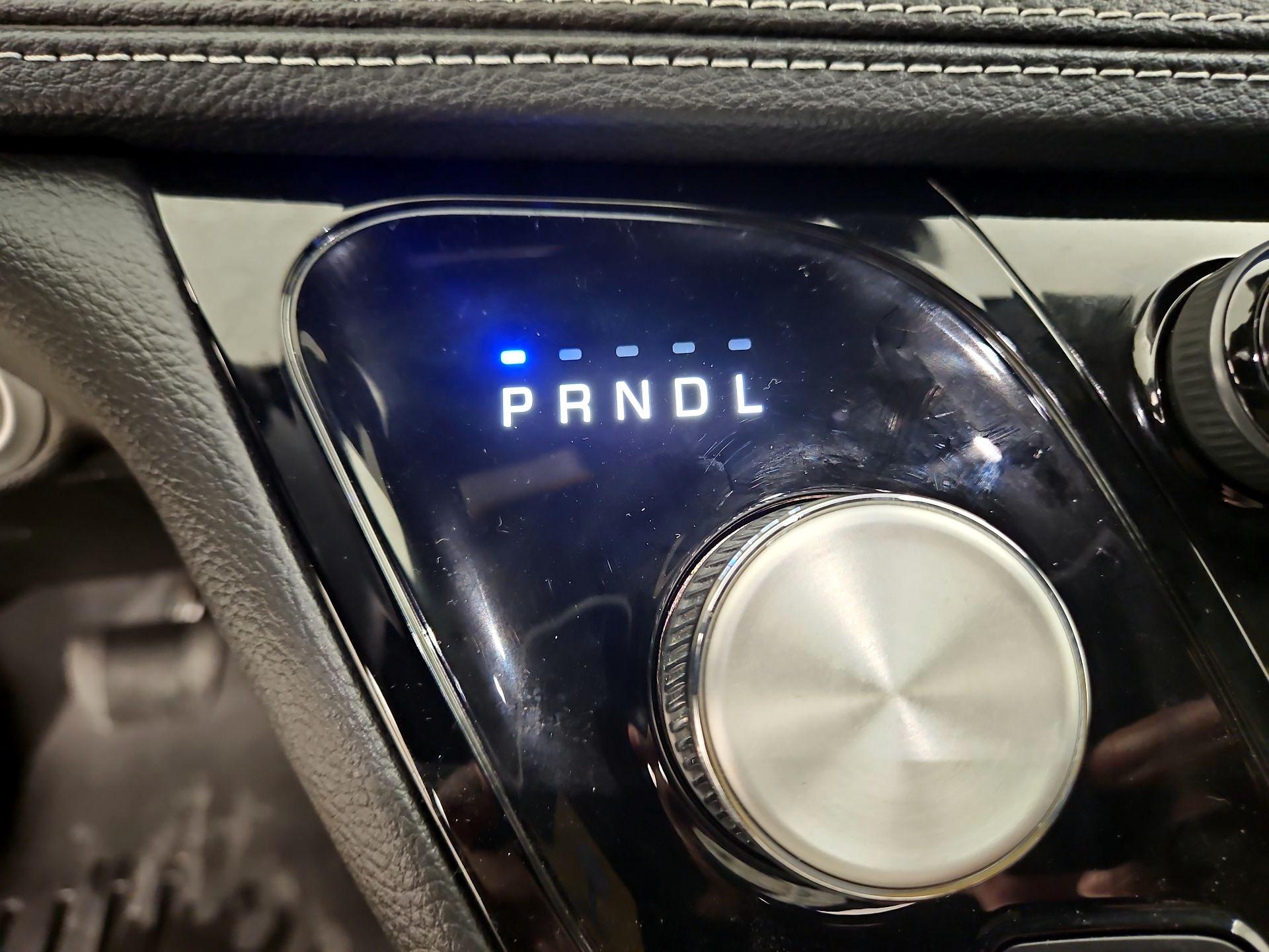 Thumbnail: 2023 Chrysler Pacifica - 18