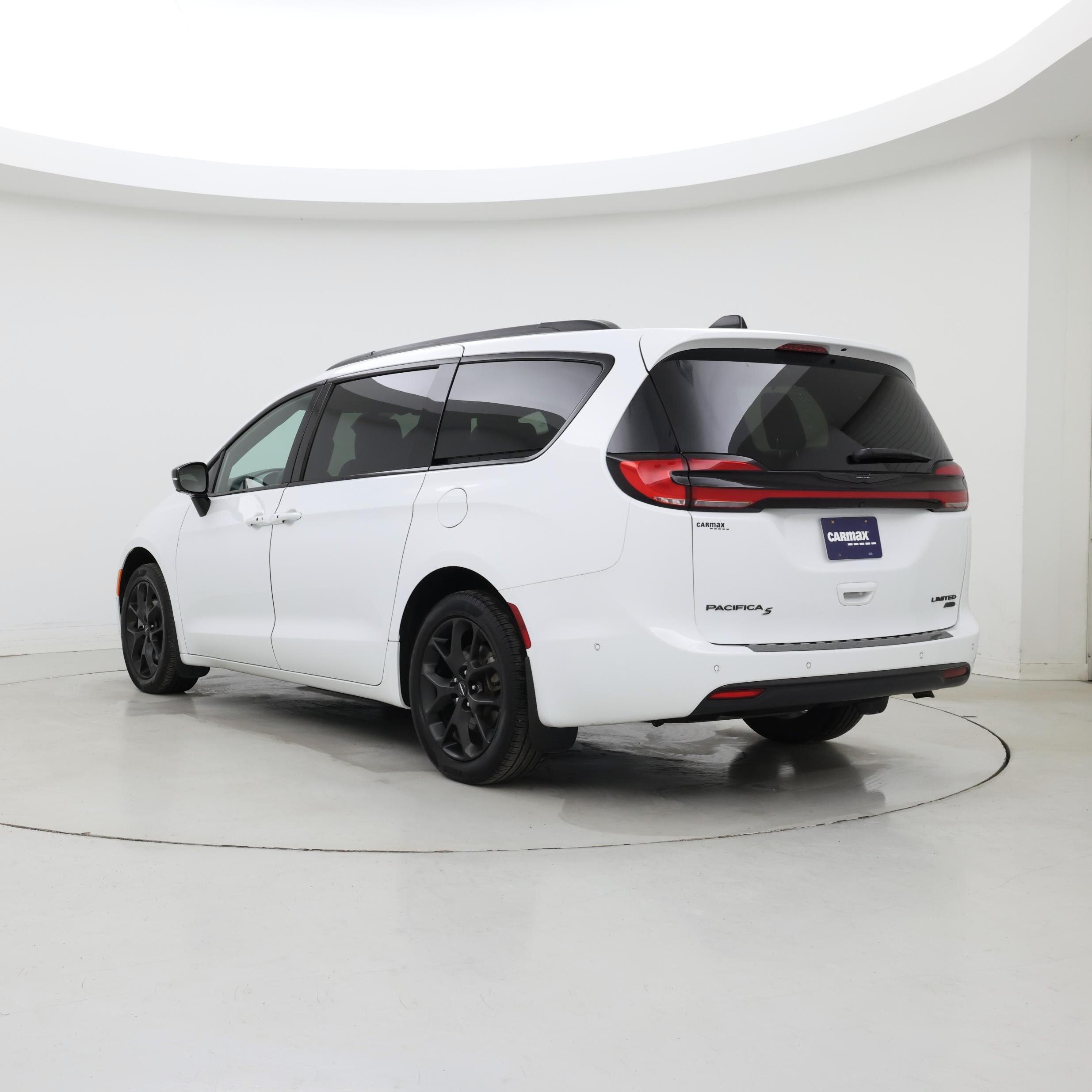 Thumbnail: 2025 Chrysler Pacifica - 2