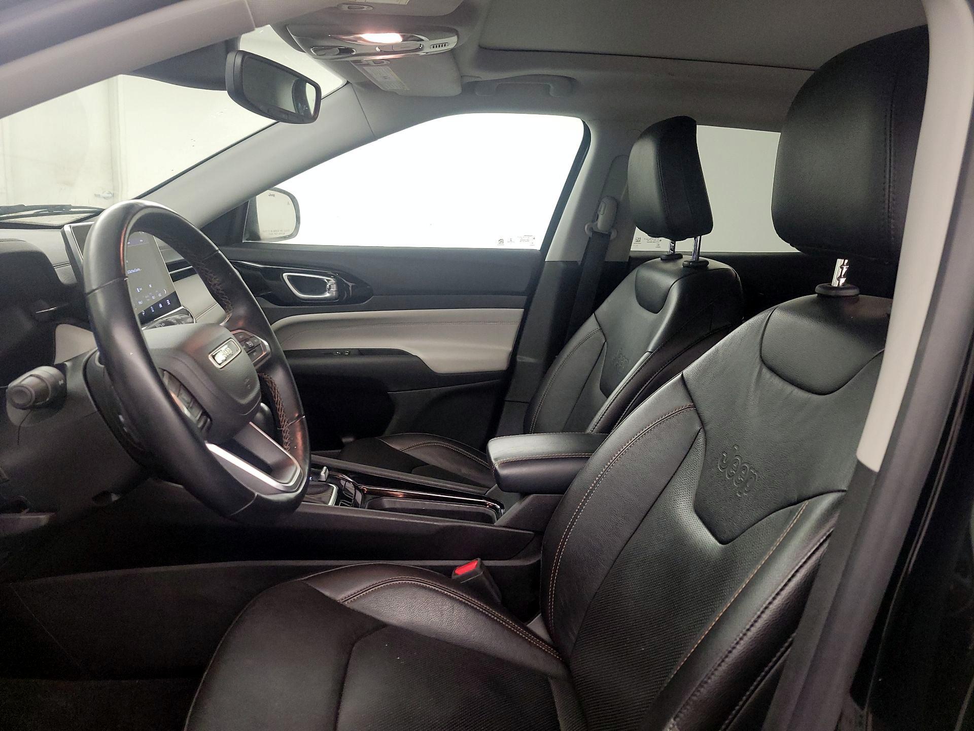 Thumbnail: 2022 Jeep Compass - 11