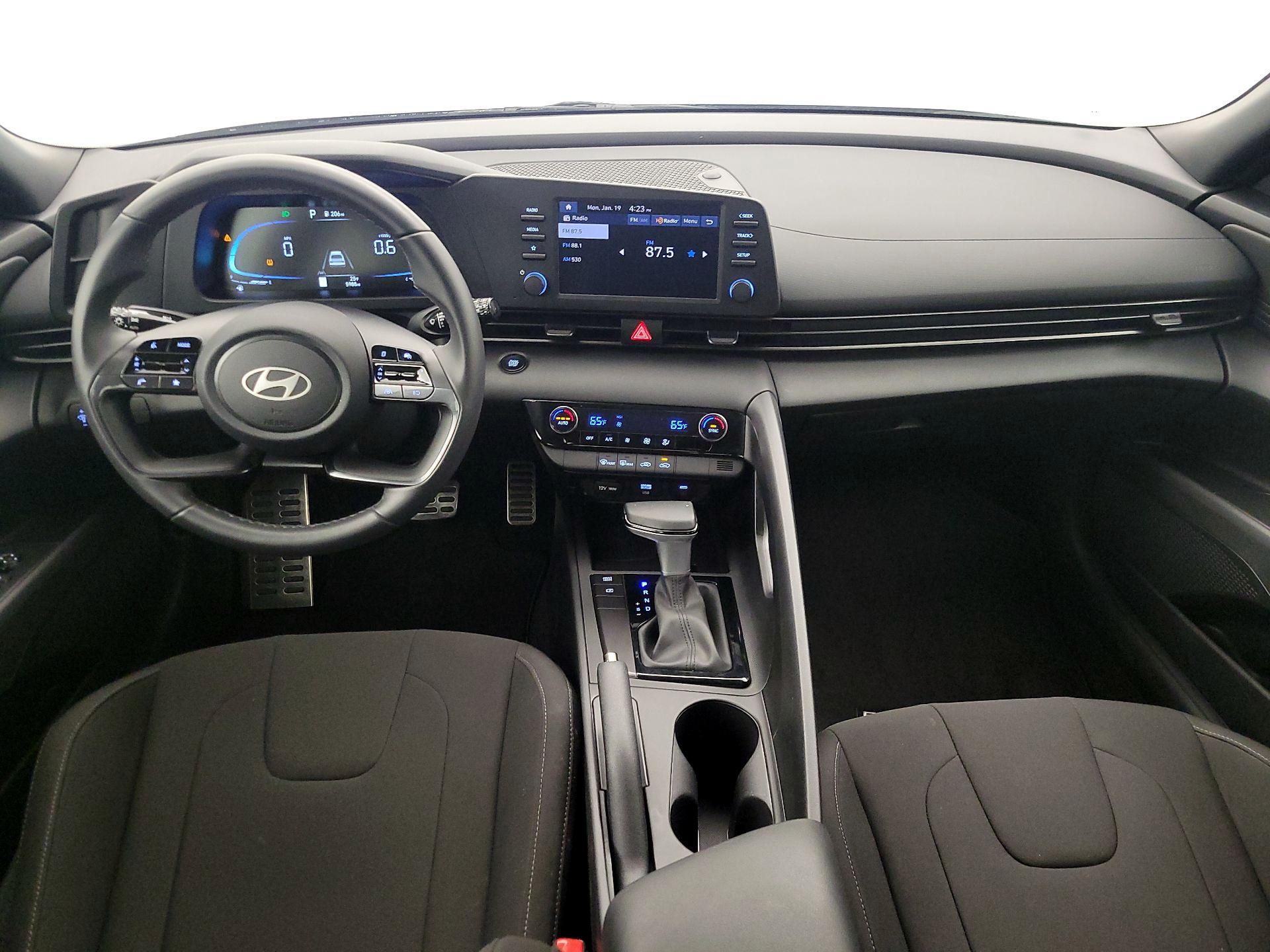 Thumbnail: 2025 Hyundai Elantra - 9