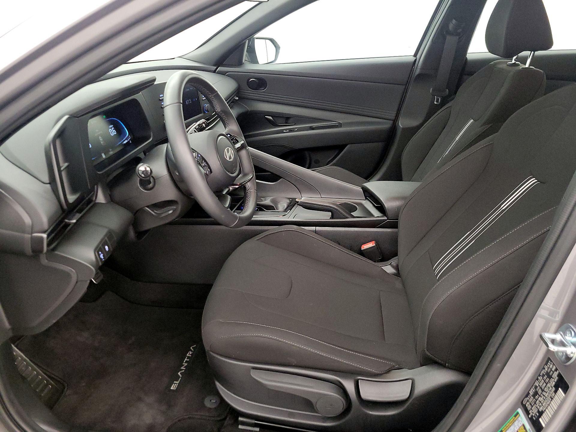 Thumbnail: 2025 Hyundai Elantra - 11