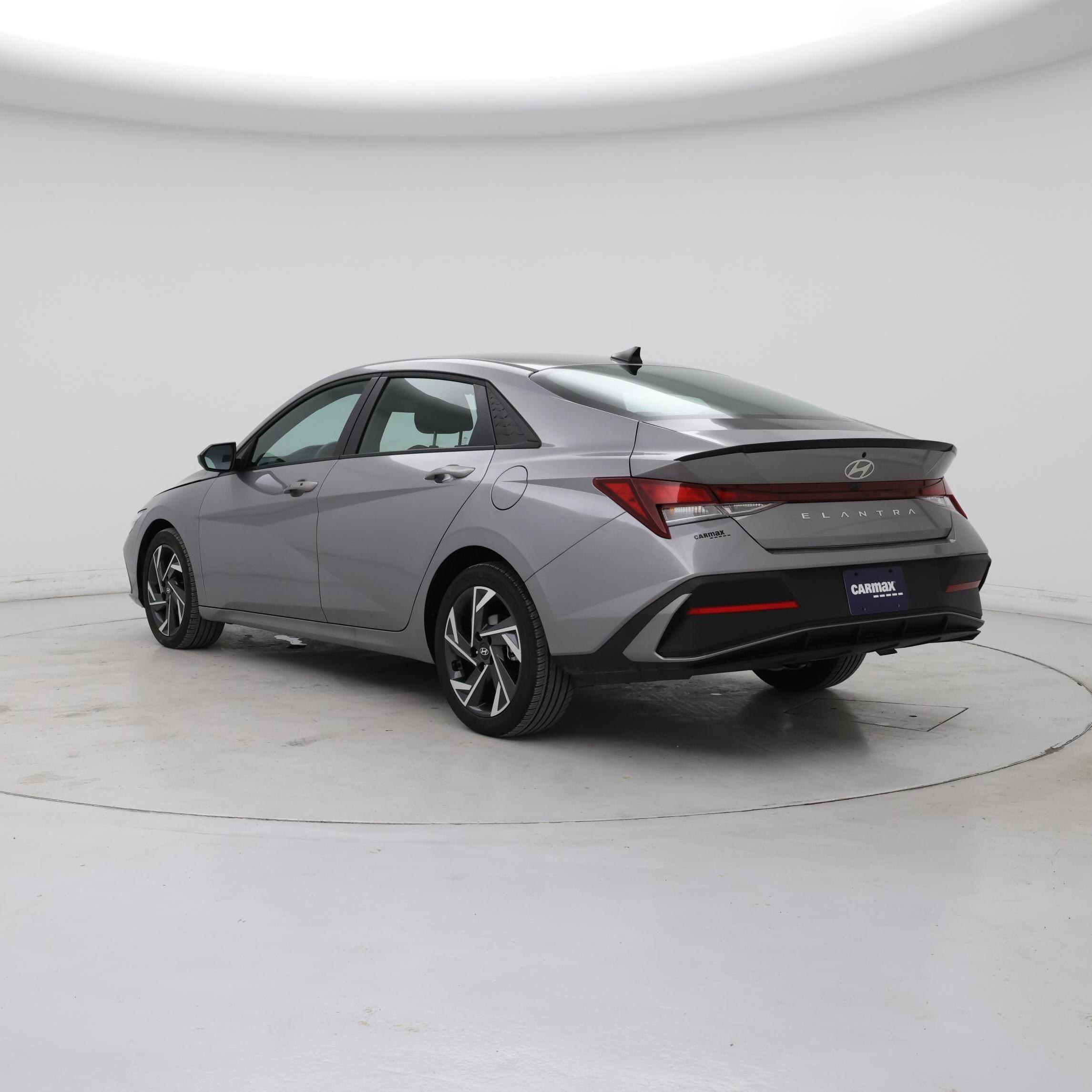 Thumbnail: 2025 Hyundai Elantra - 2