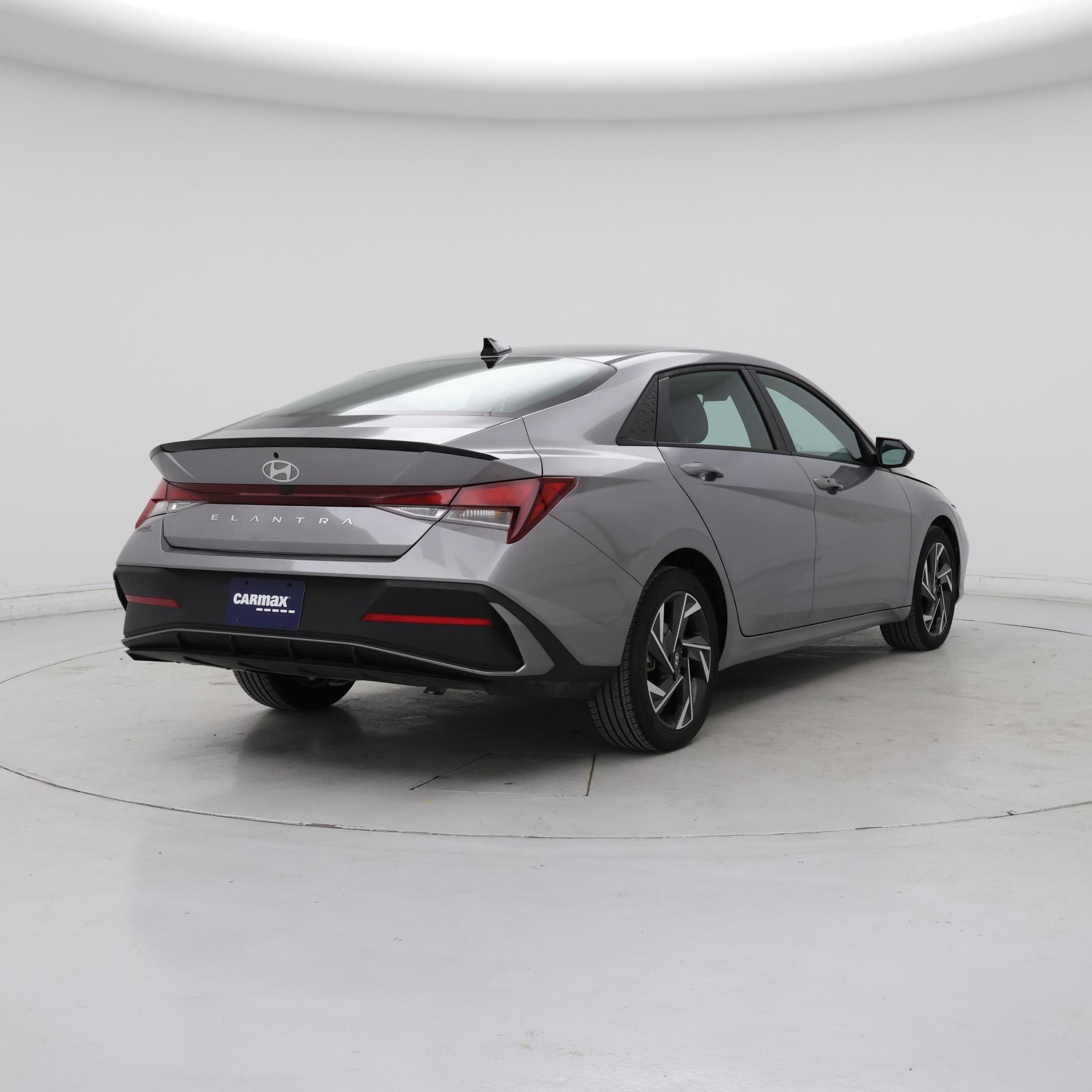 Thumbnail: 2025 Hyundai Elantra - 8