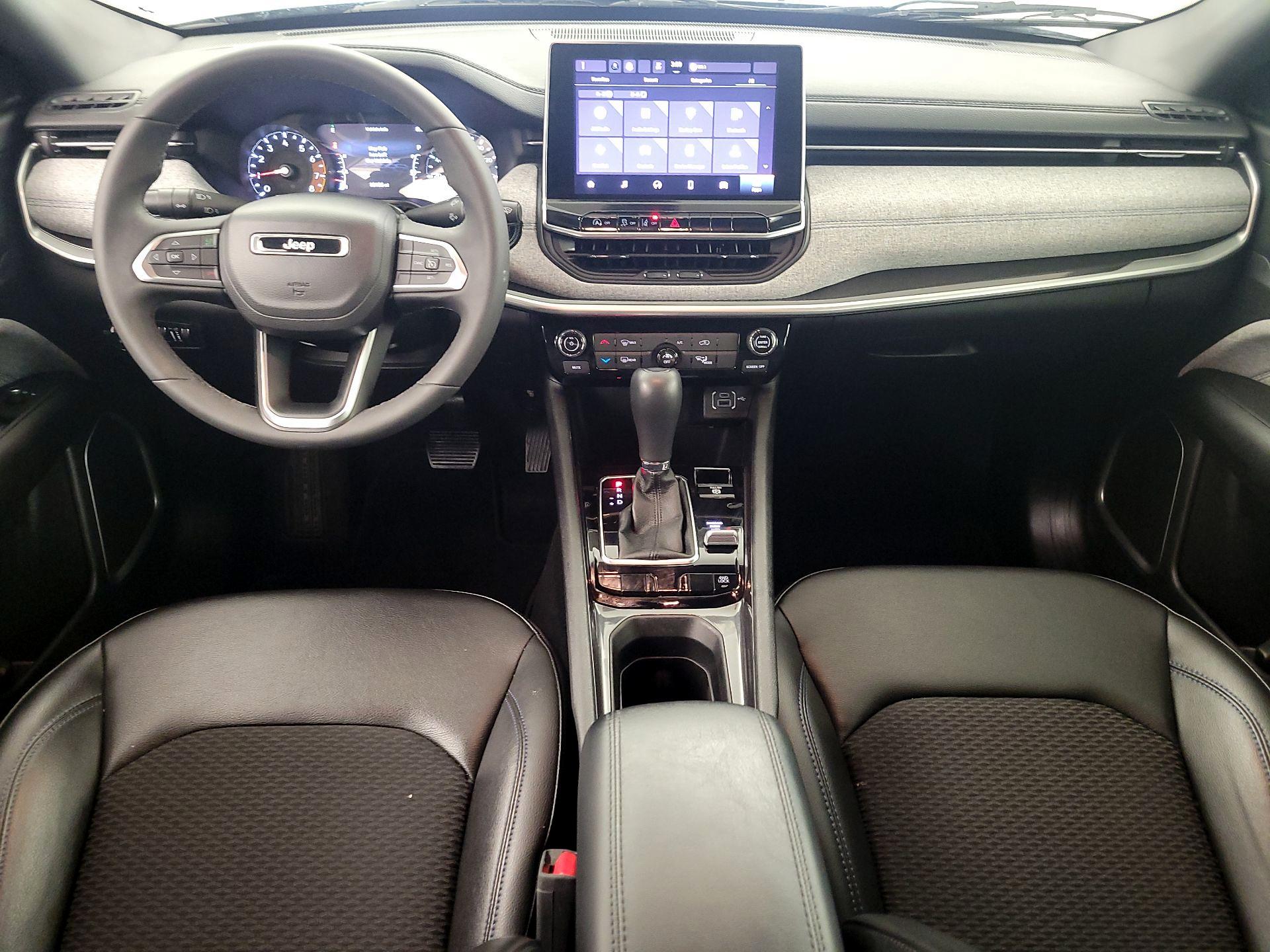 Thumbnail: 2023 Jeep Compass - 9