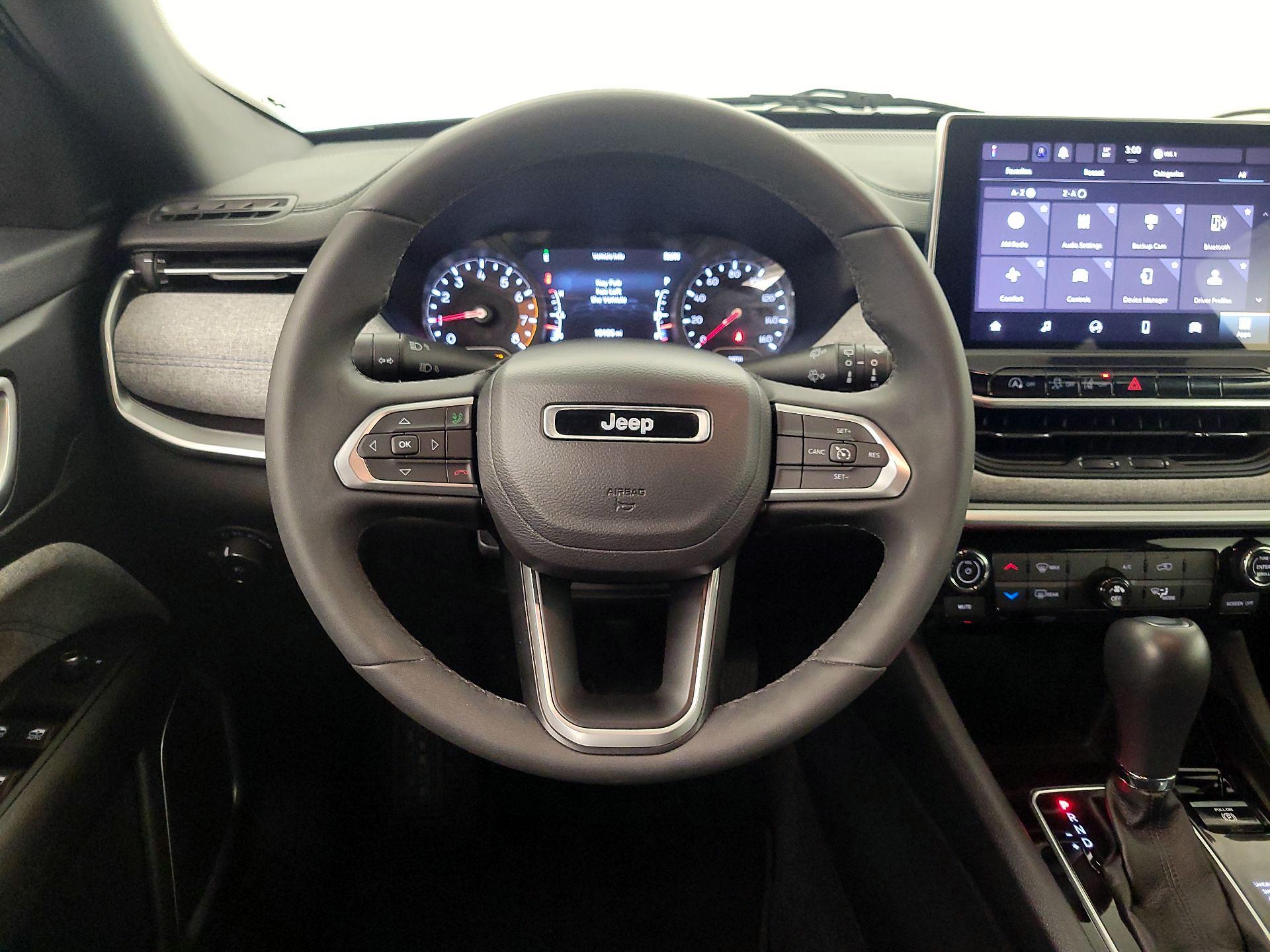 Thumbnail: 2023 Jeep Compass - 10