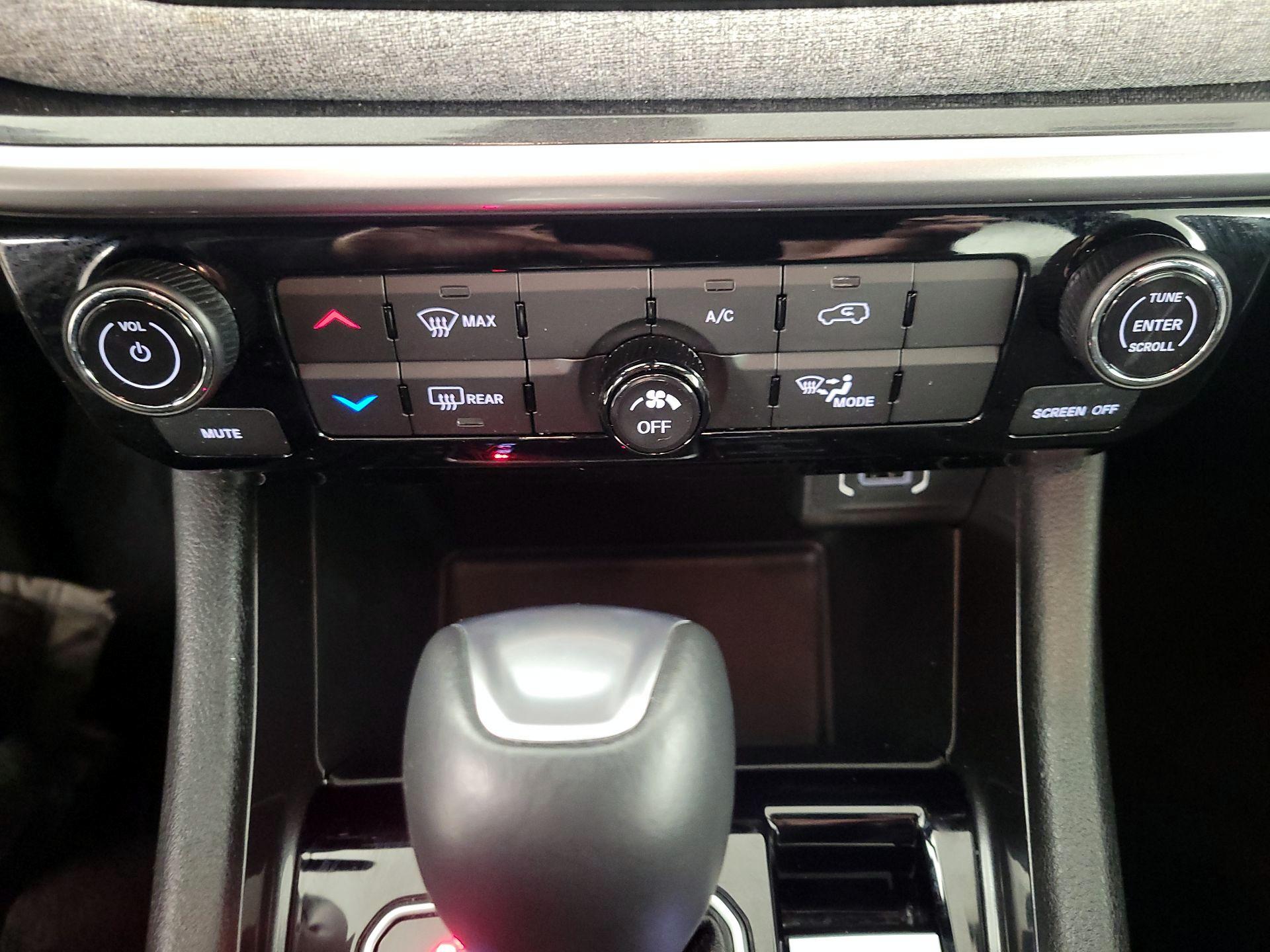 Thumbnail: 2023 Jeep Compass - 16