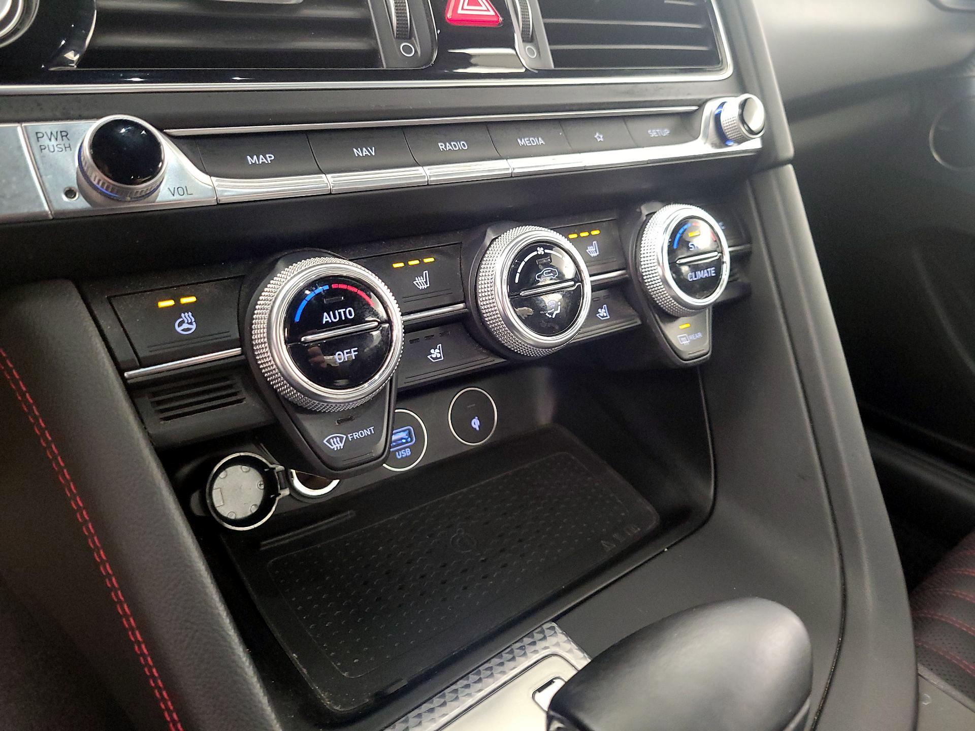 Thumbnail: 2023 Genesis G70 - 17