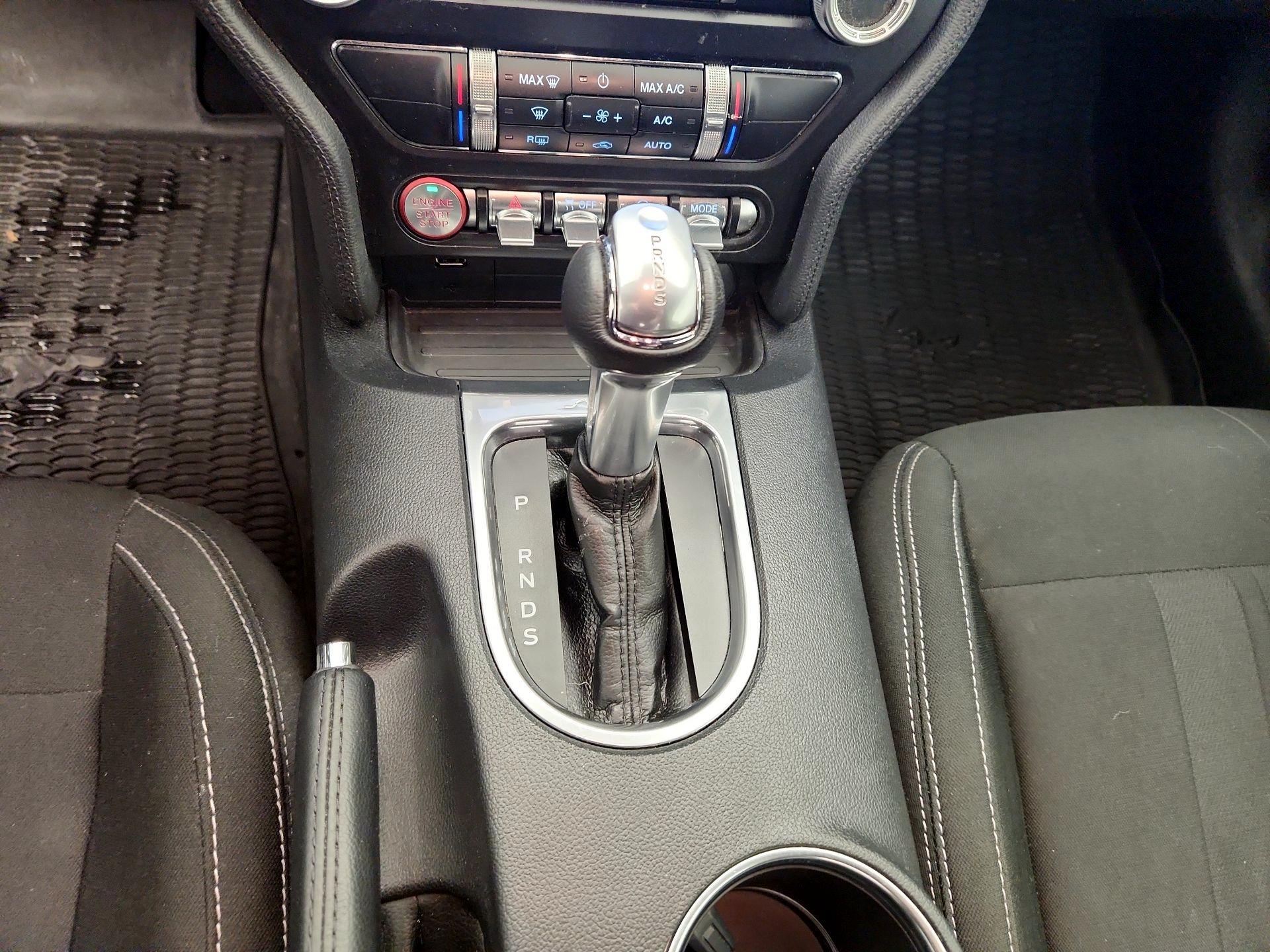 Thumbnail: 2022 Ford Mustang - 17