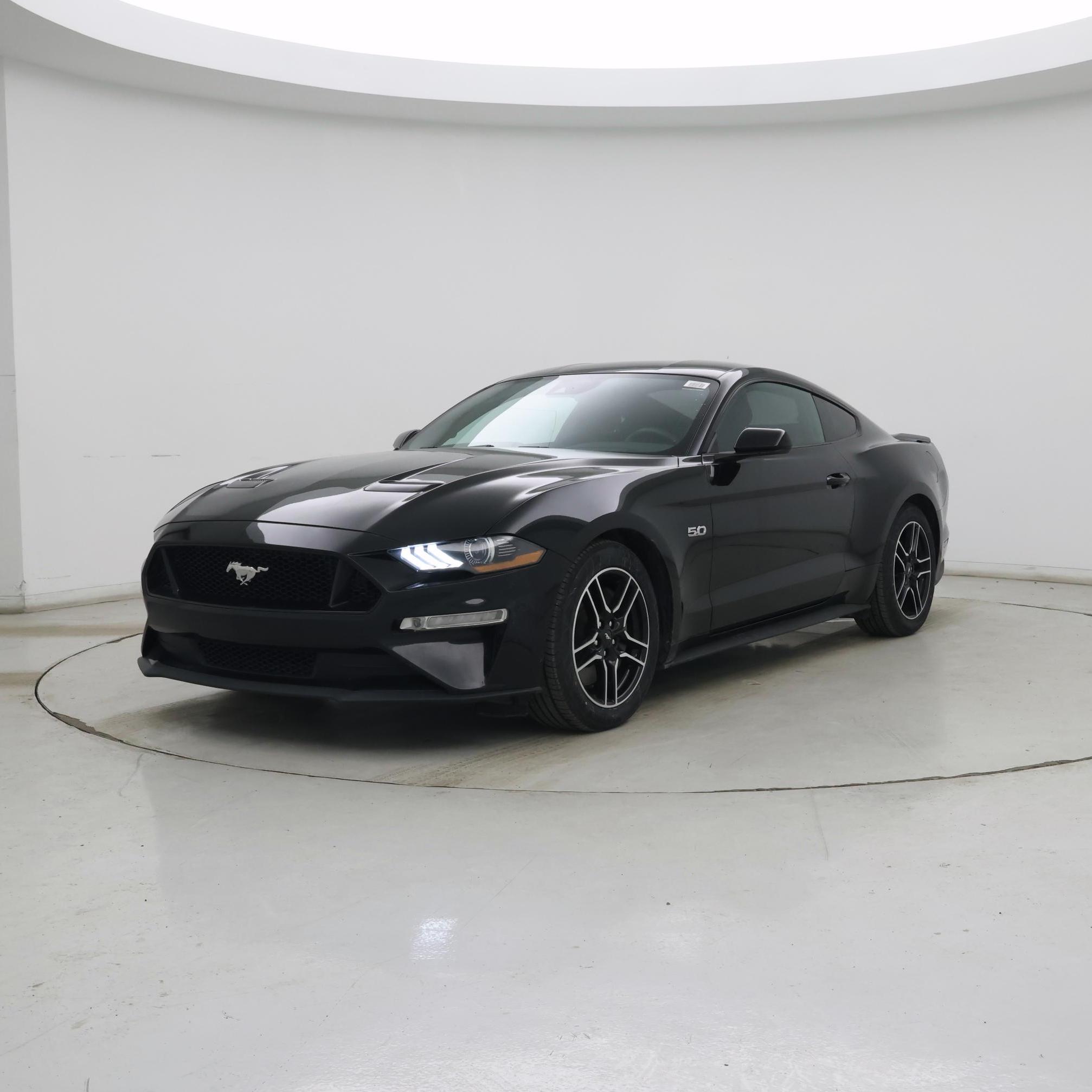 Thumbnail: 2022 Ford Mustang - 4