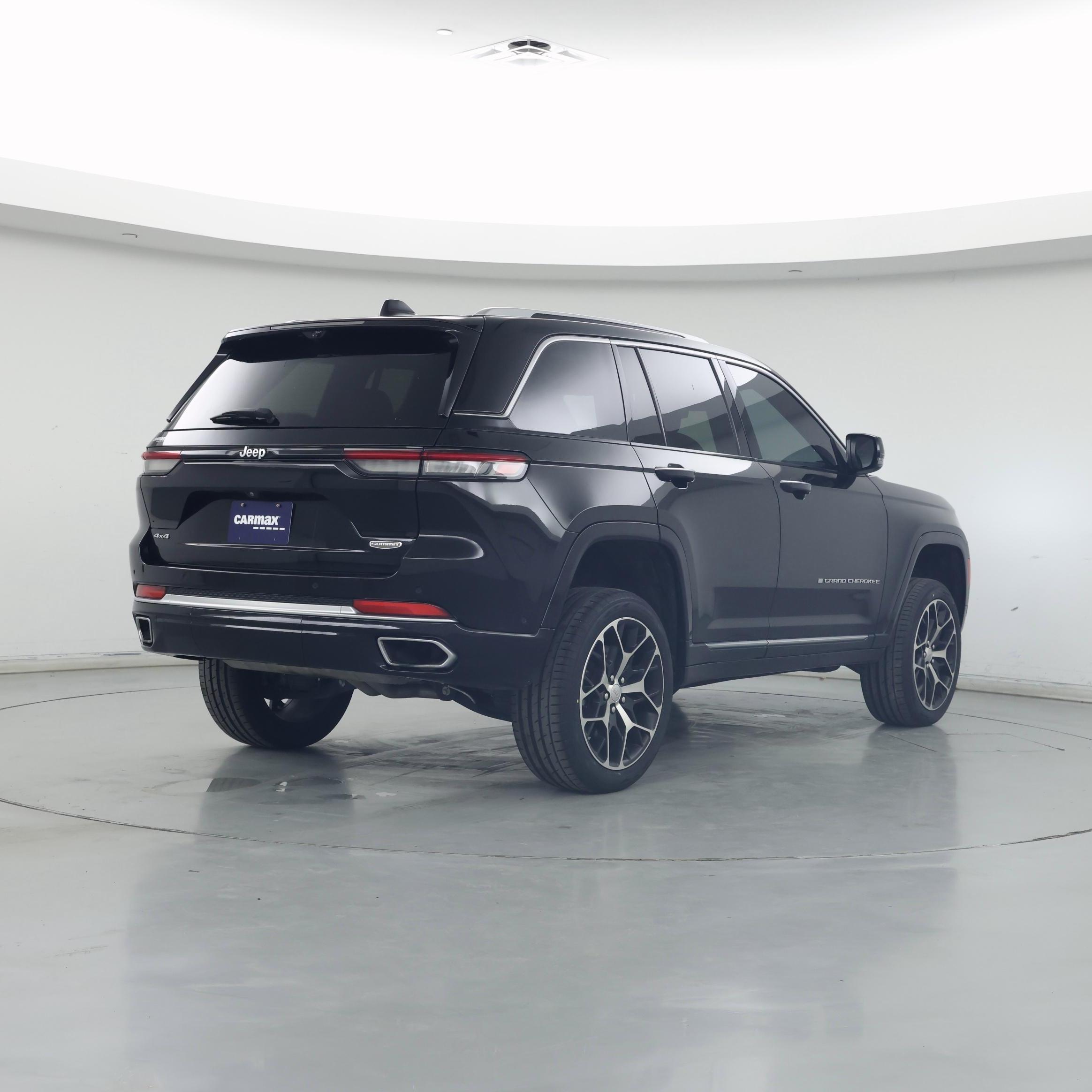 Thumbnail: 2022 Jeep Grand Cherokee - 8