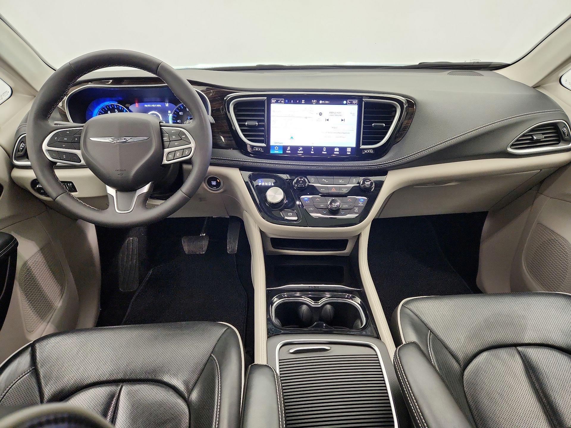 Thumbnail: 2024 Chrysler Pacifica - 9