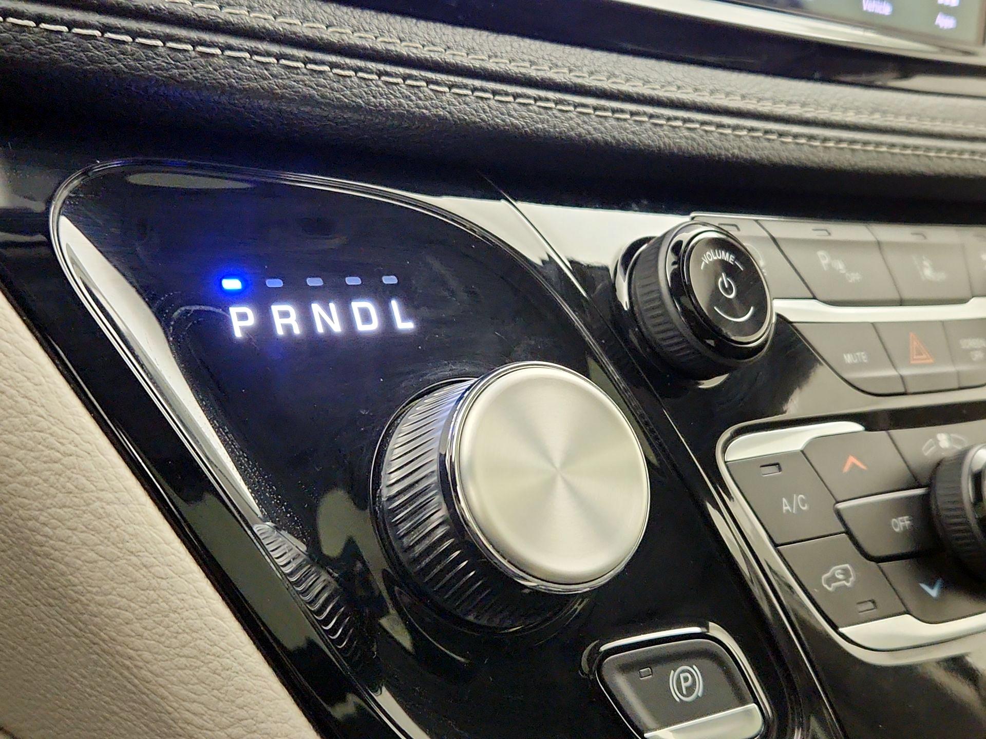 Thumbnail: 2024 Chrysler Pacifica - 18