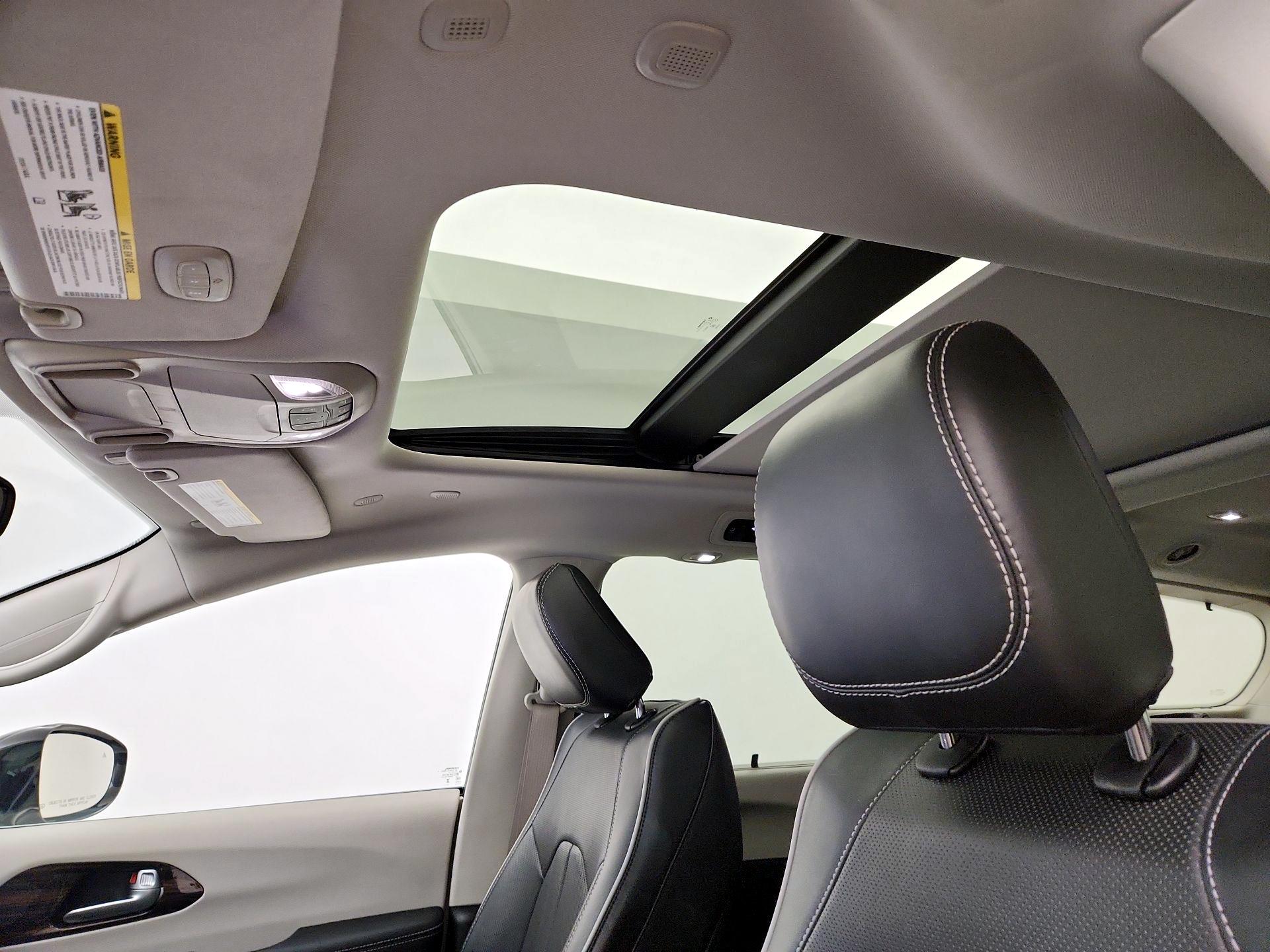 Thumbnail: 2024 Chrysler Pacifica - 20