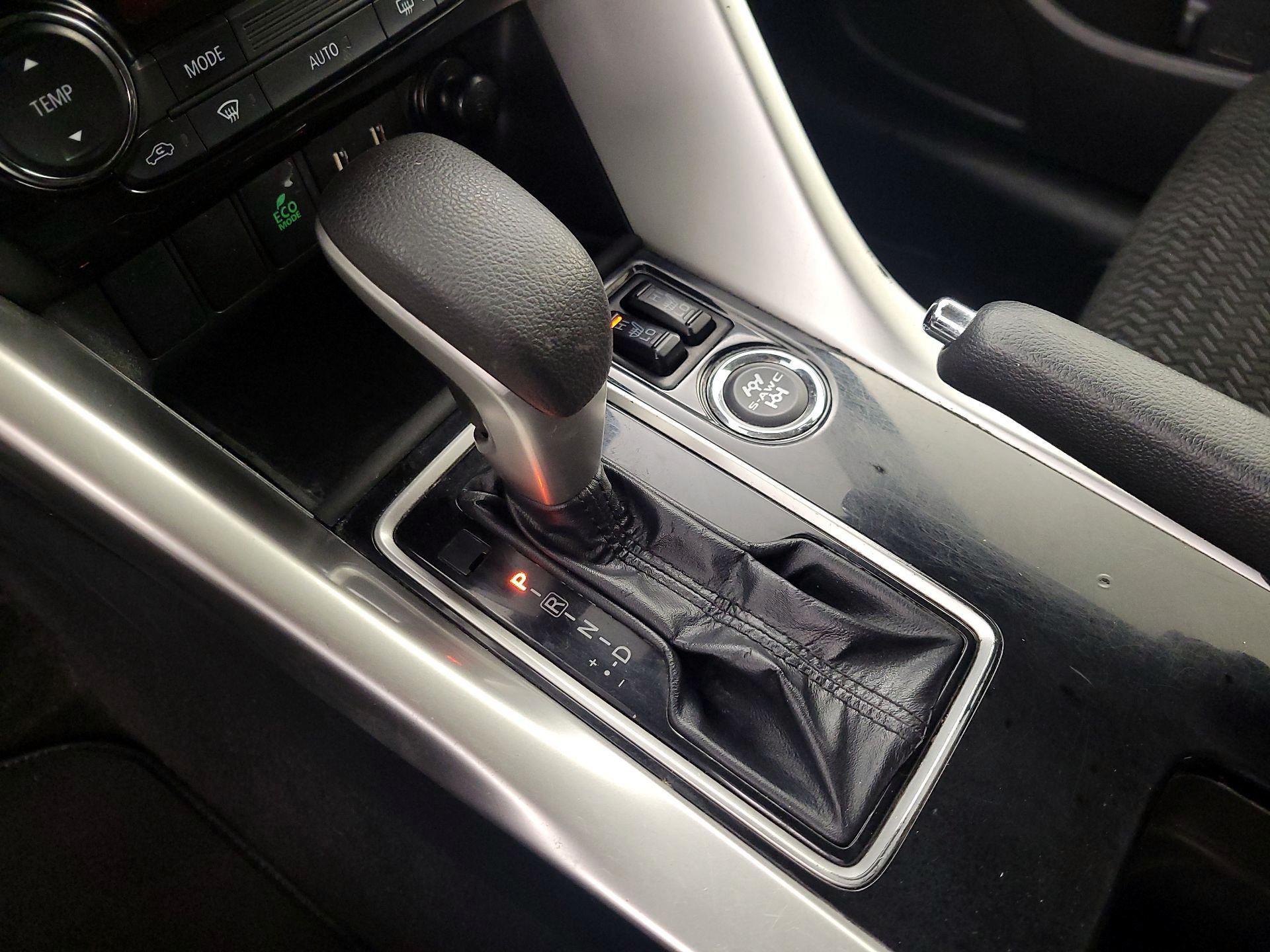 Thumbnail: 2024 Mitsubishi Eclipse Cross - 17