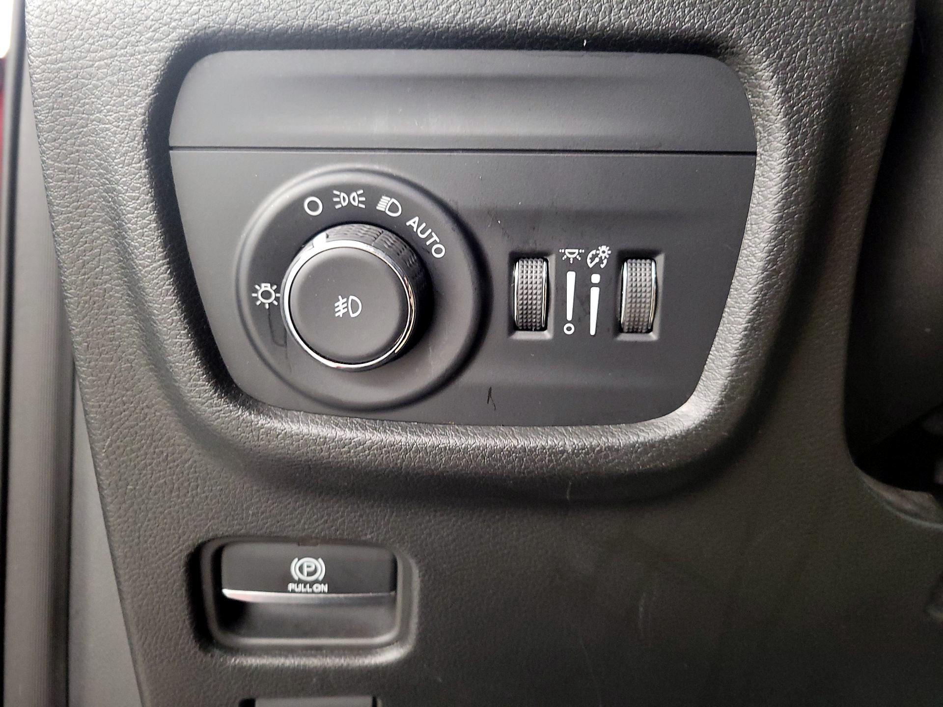 Thumbnail: 2023 Jeep Grand Cherokee - 13