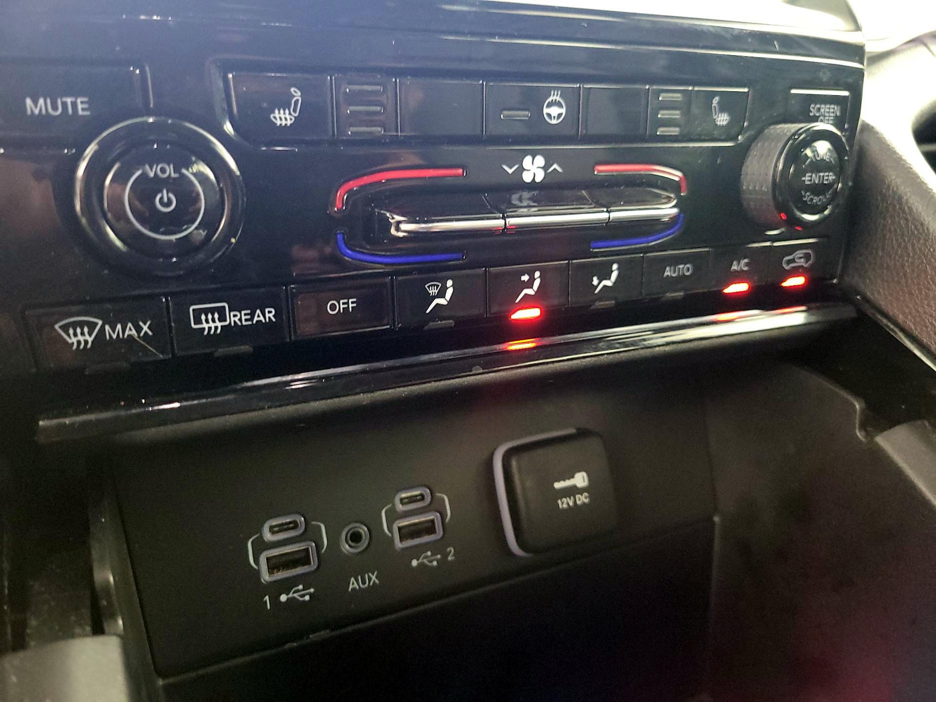 Thumbnail: 2023 Jeep Grand Cherokee - 17