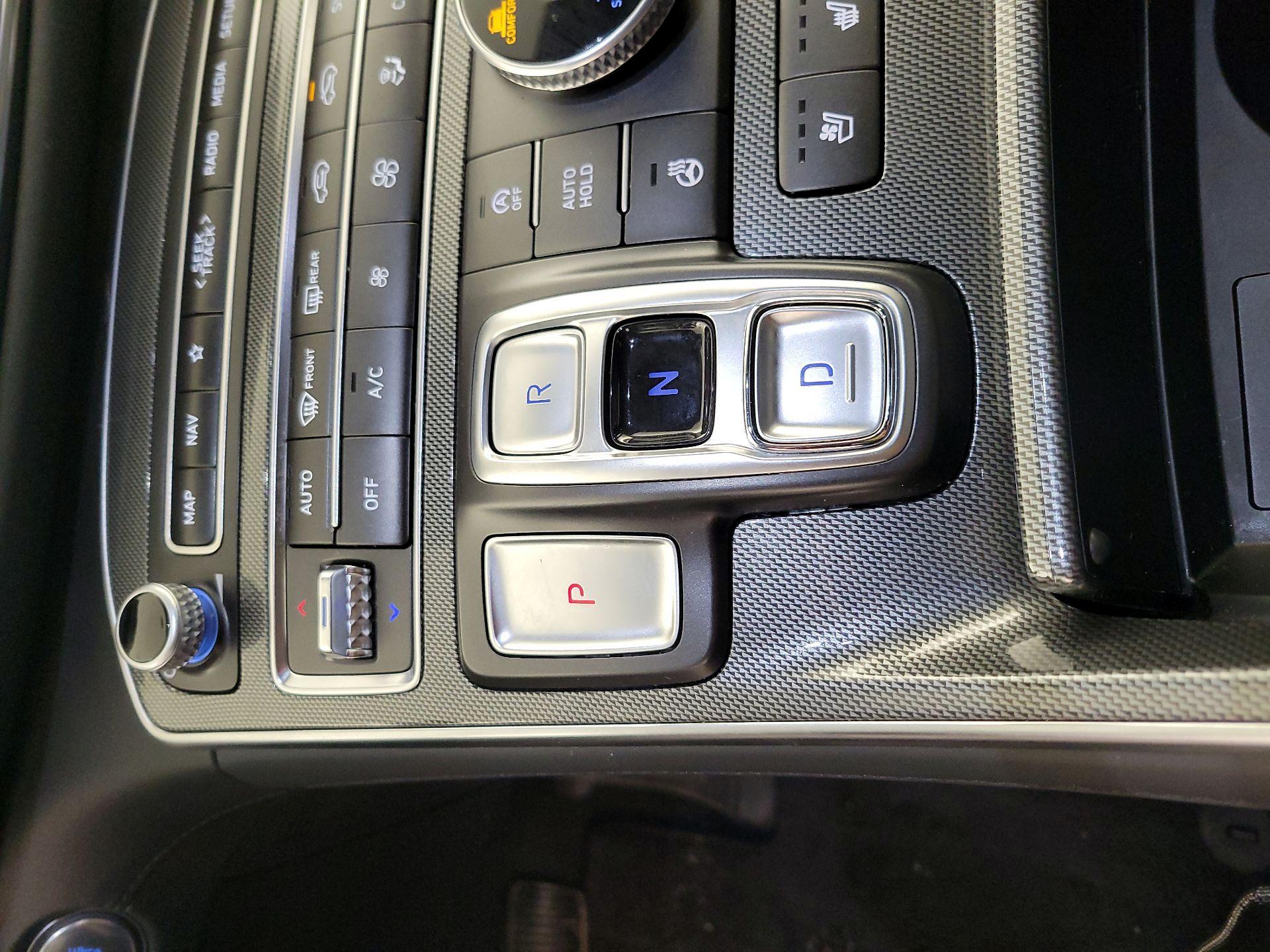 Thumbnail: 2023 Hyundai Santa Fe - 18