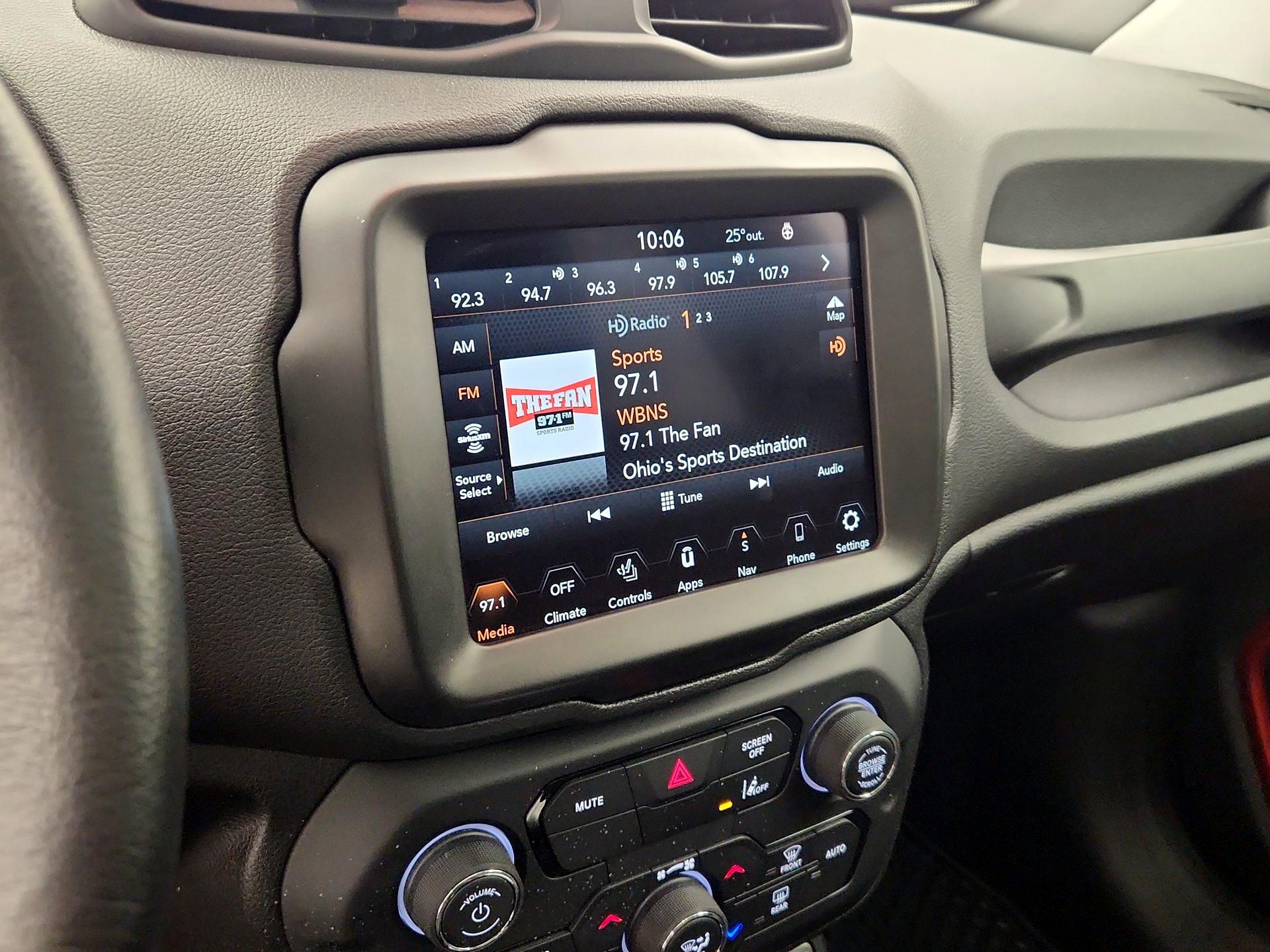 Thumbnail: 2022 Jeep Renegade - 16