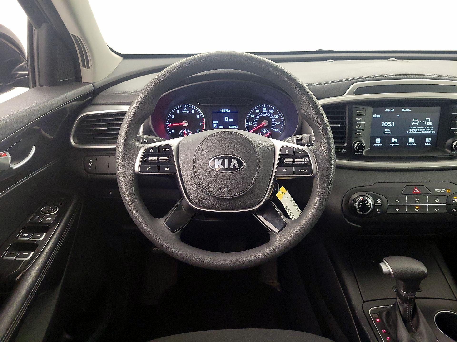 Thumbnail: 2020 Kia Sorento - 10