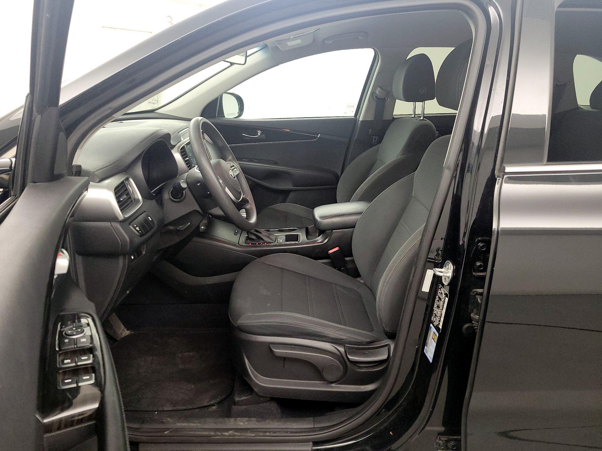 Thumbnail: 2020 Kia Sorento - 11