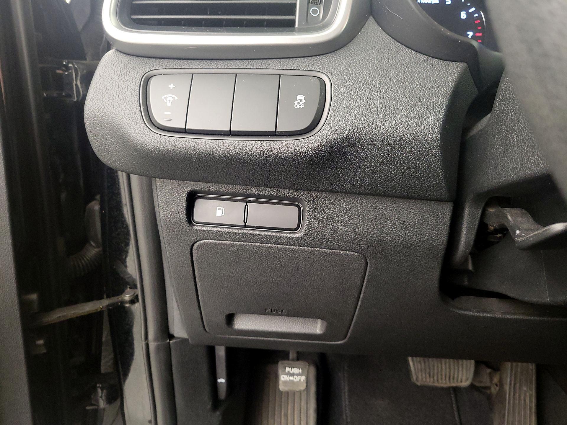 Thumbnail: 2020 Kia Sorento - 13