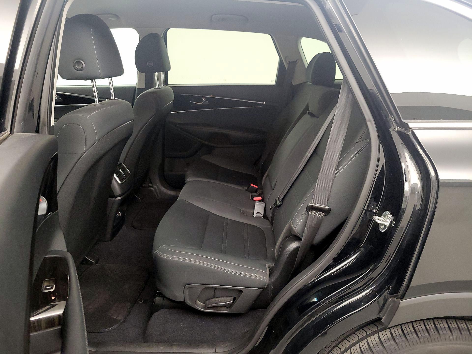 Thumbnail: 2020 Kia Sorento - 19