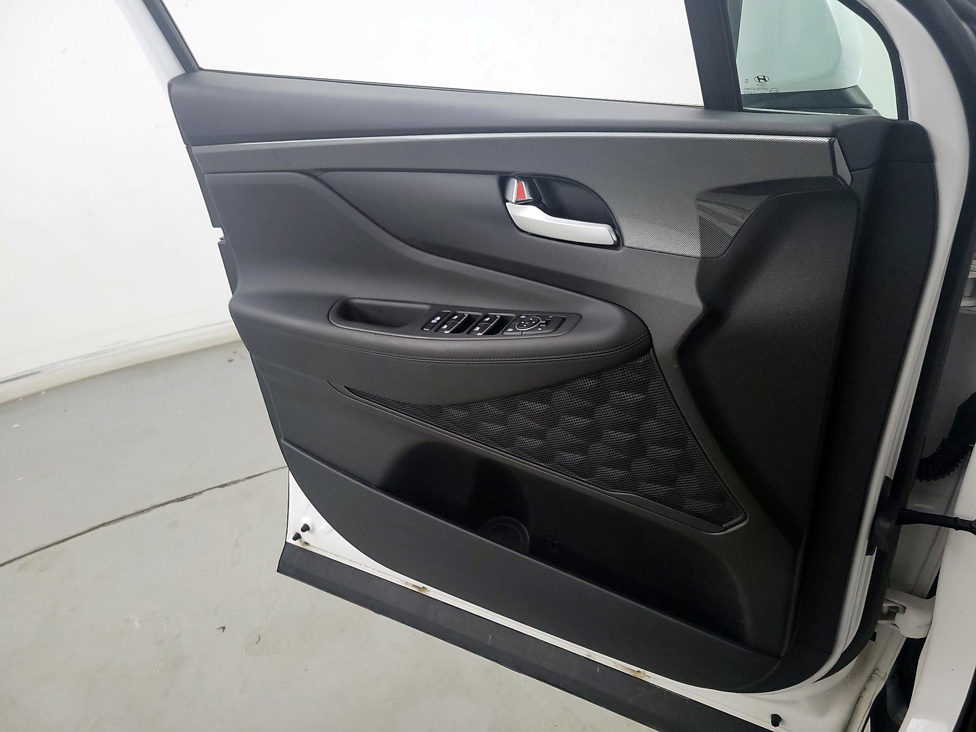 Thumbnail: 2023 Hyundai Santa Fe - 12