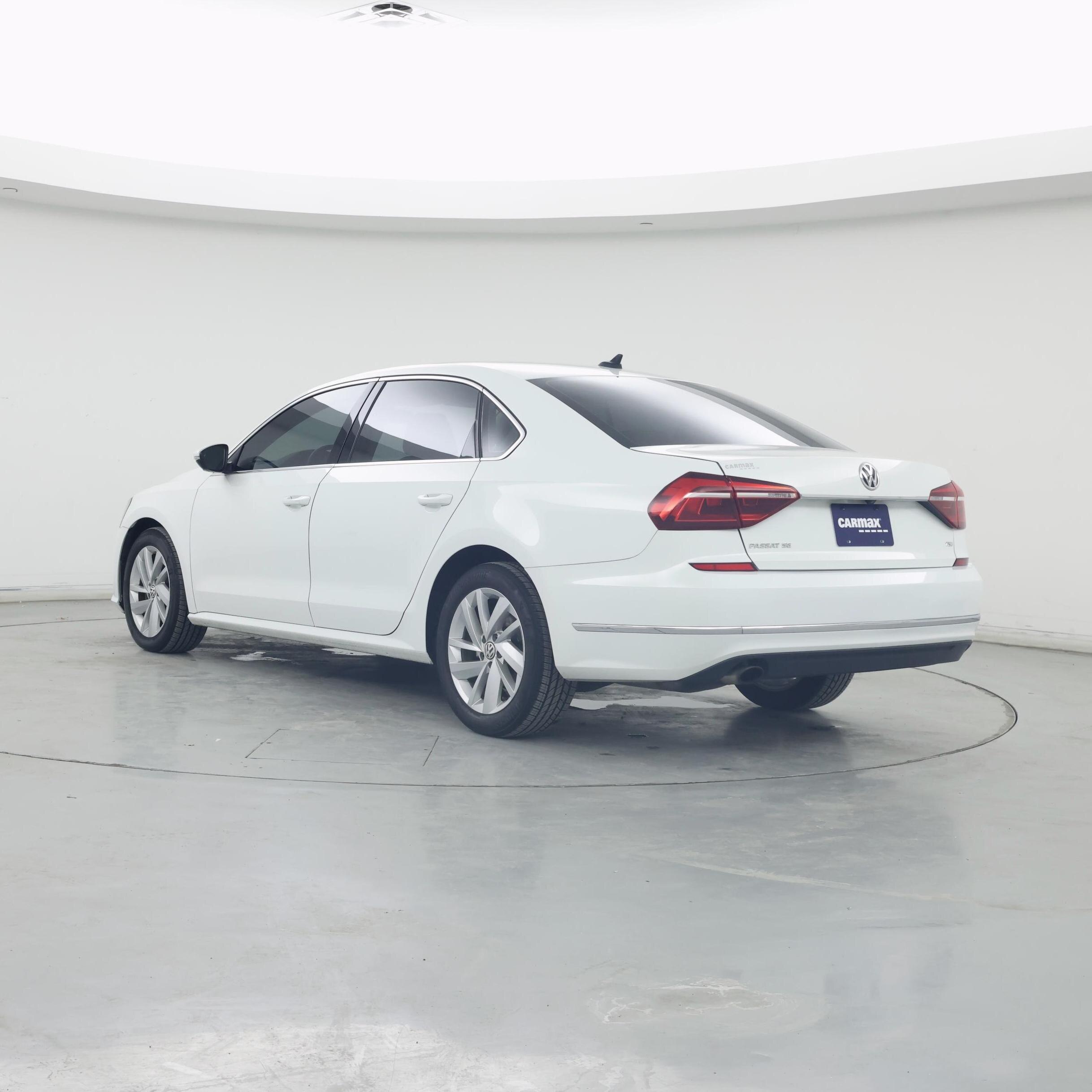 Thumbnail: 2023 Hyundai Santa Fe - 2