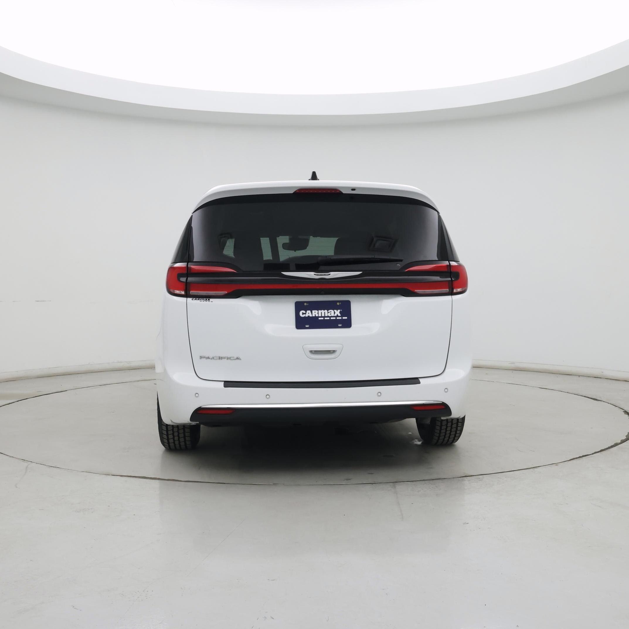 Thumbnail: 2024 Chrysler Pacifica - 6