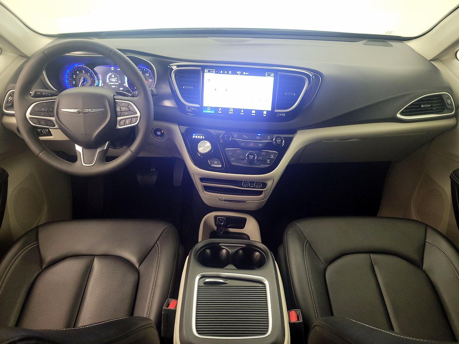 Thumbnail: 2024 Chrysler Pacifica - 9