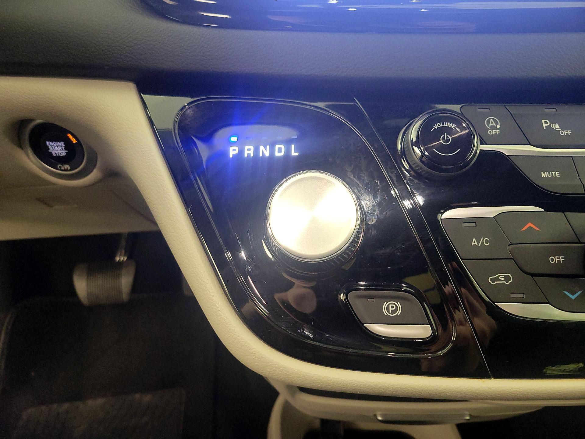 Thumbnail: 2024 Chrysler Pacifica - 17