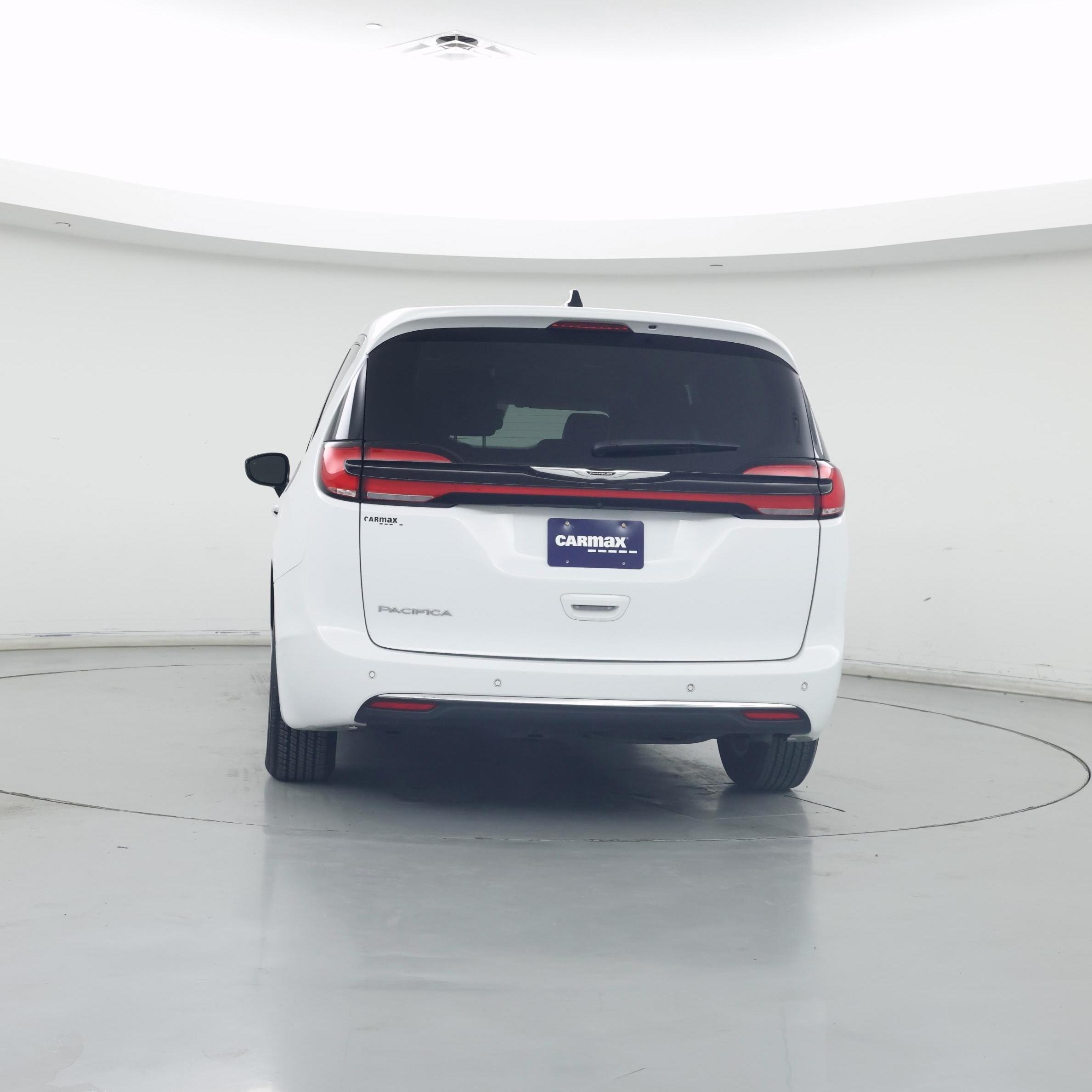 Thumbnail: 2024 Chrysler Pacifica - 6