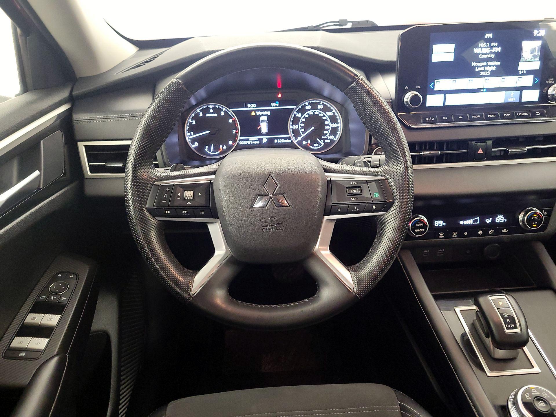 Thumbnail: 2024 Mitsubishi Outlander - 10