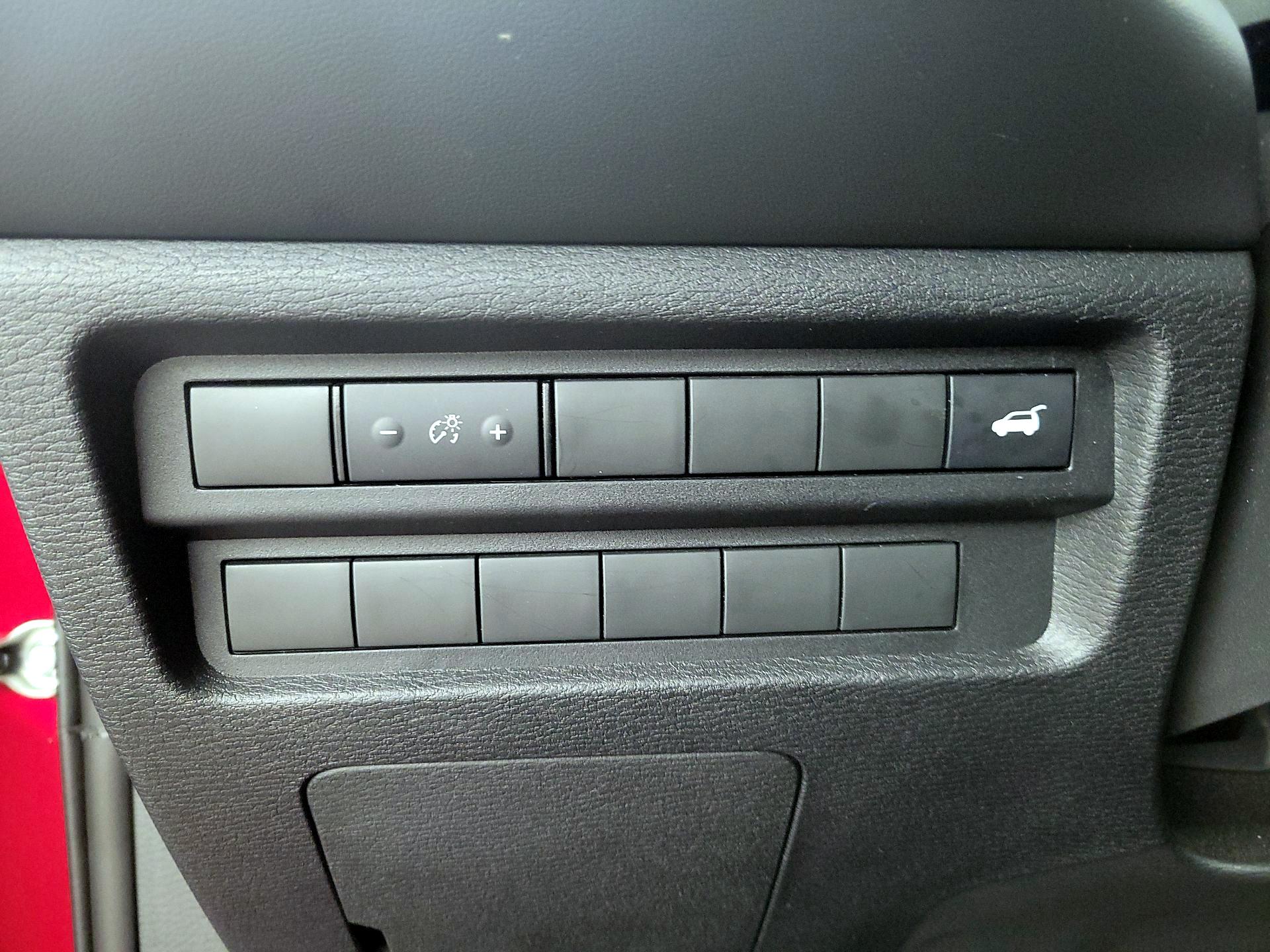 Thumbnail: 2024 Mitsubishi Outlander - 13