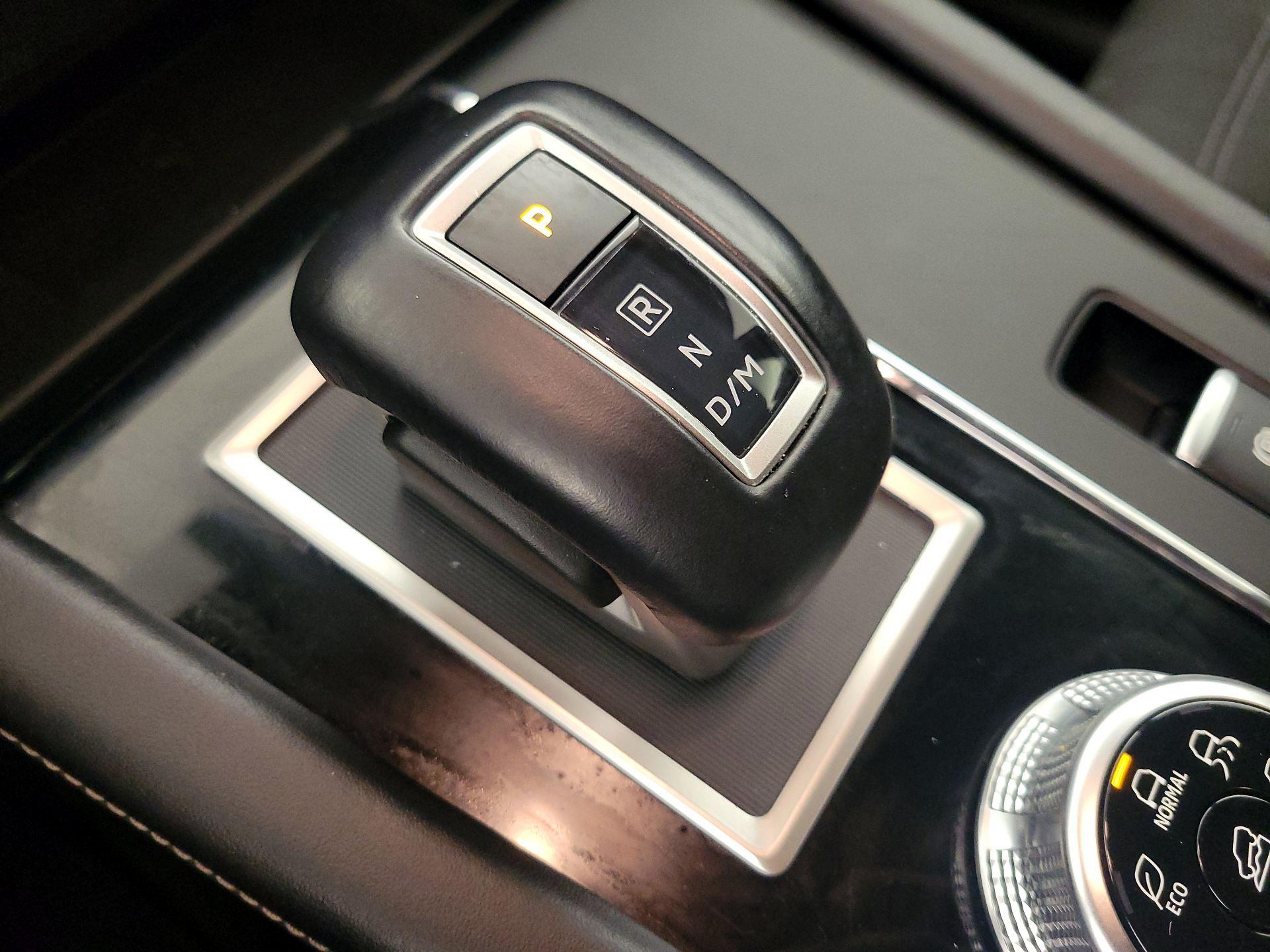 Thumbnail: 2024 Mitsubishi Outlander - 18