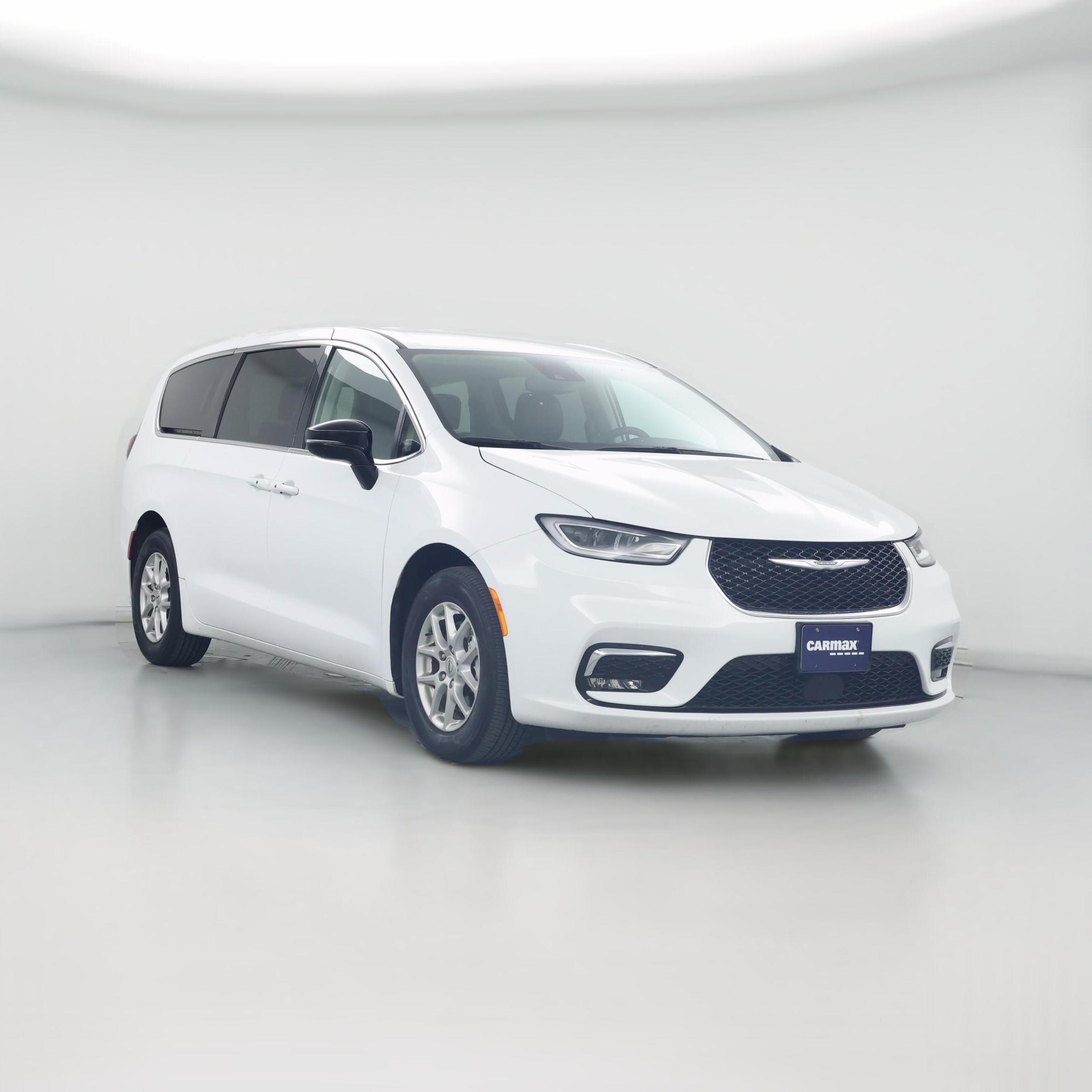 Thumbnail: 2024 Chrysler Pacifica - 1