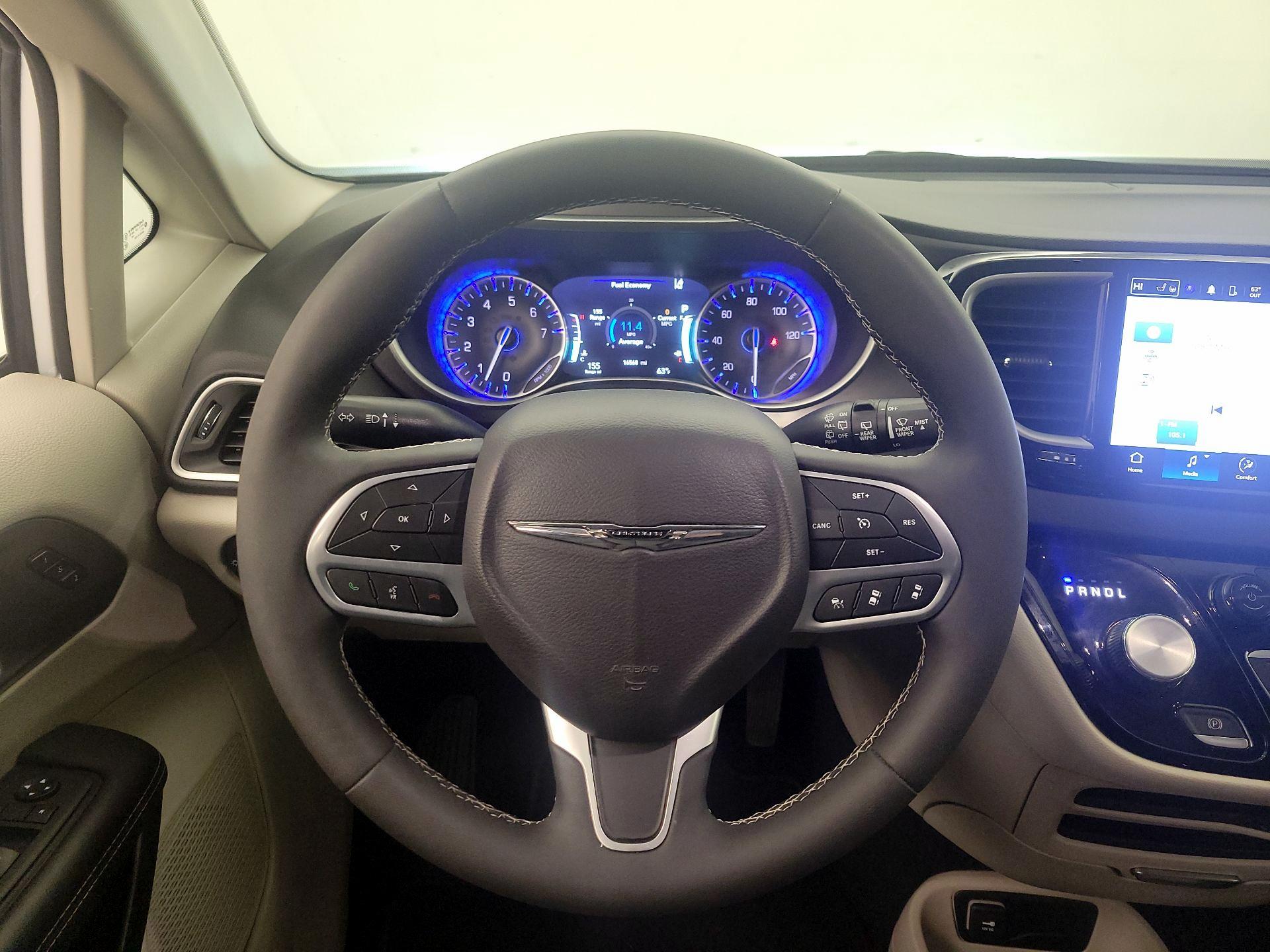 Thumbnail: 2024 Chrysler Pacifica - 10