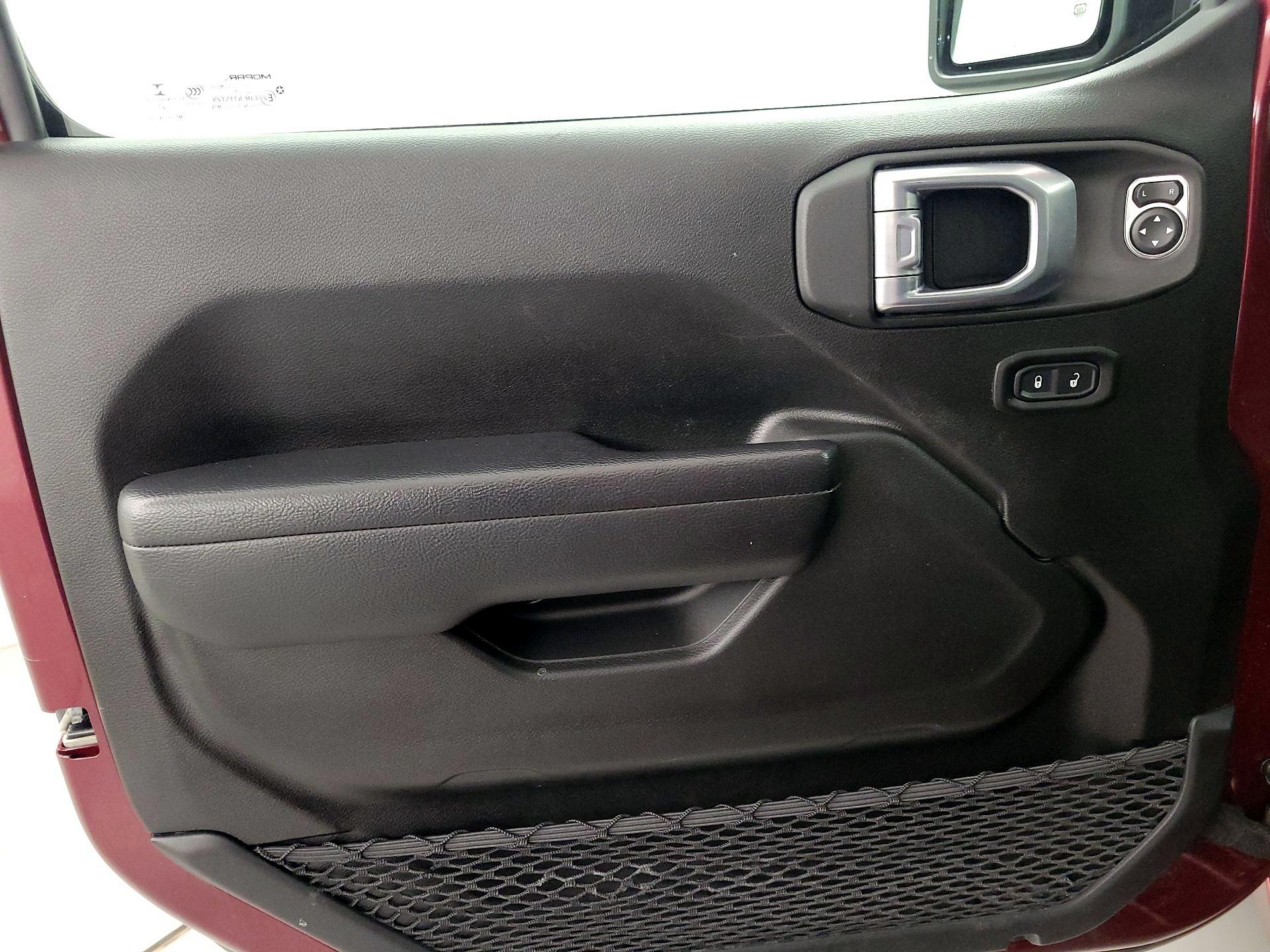 Thumbnail: 2021 Jeep Wrangler - 12