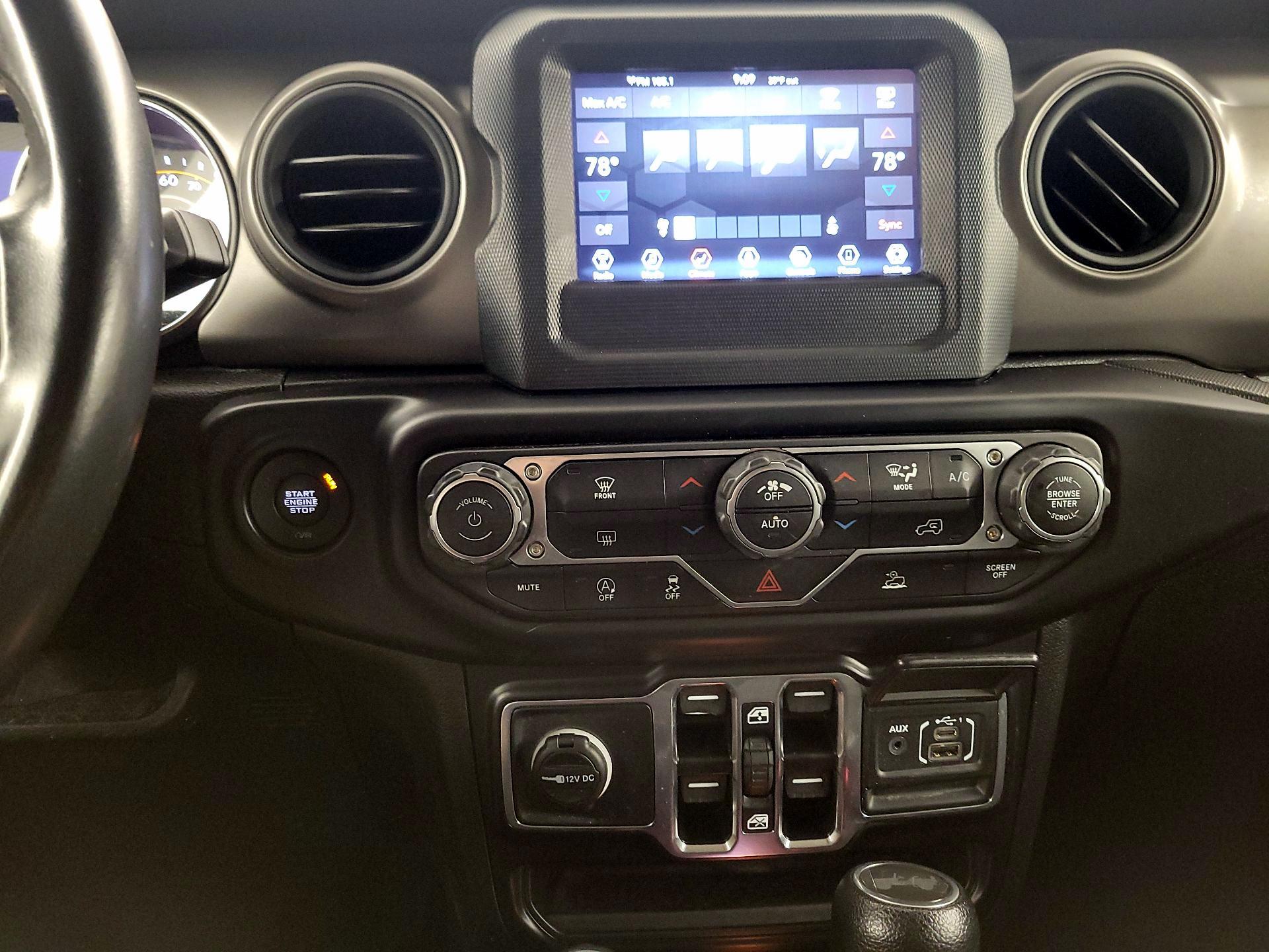 Thumbnail: 2021 Jeep Wrangler - 16