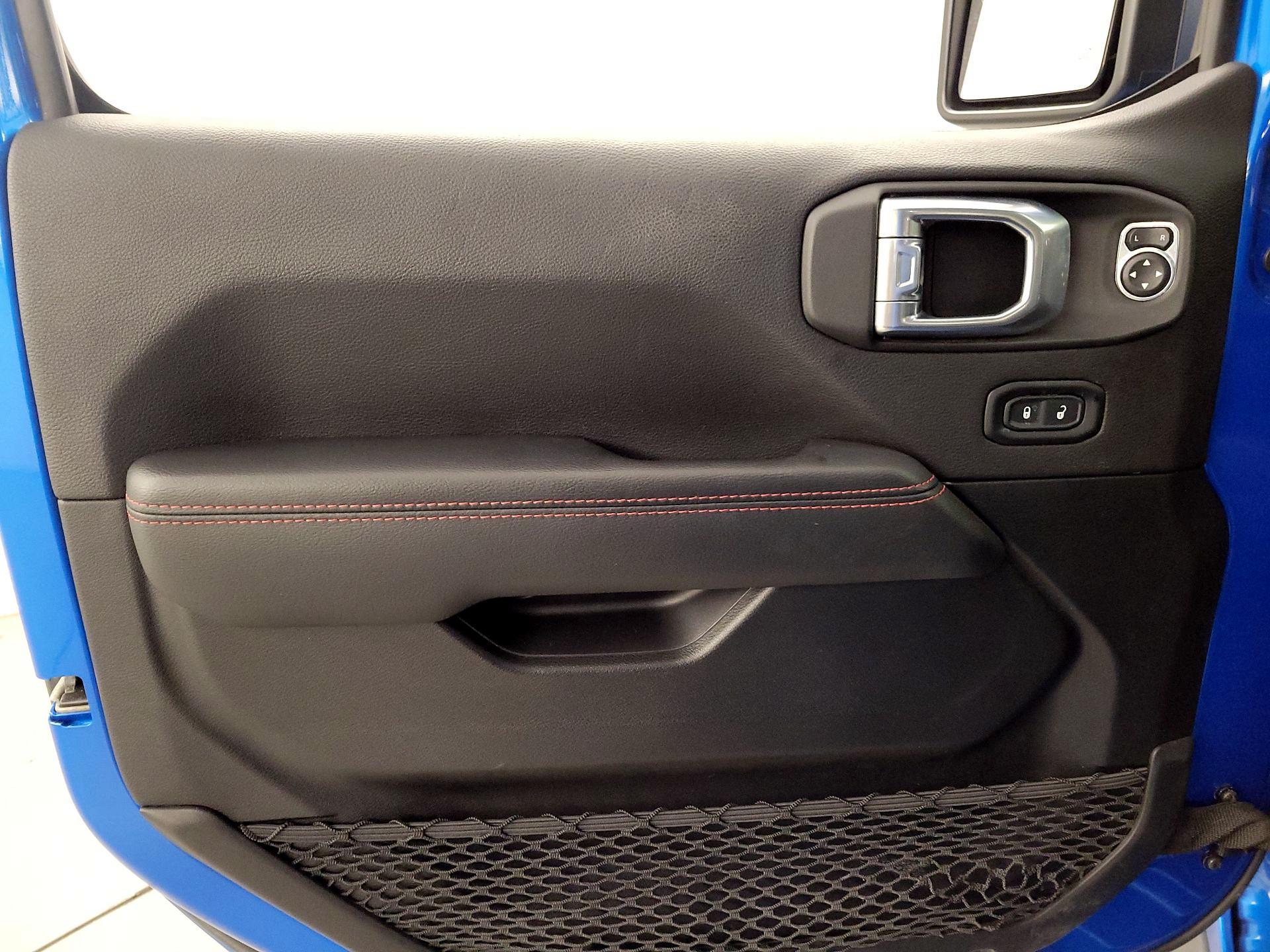 Thumbnail: 2021 Jeep Gladiator - 12