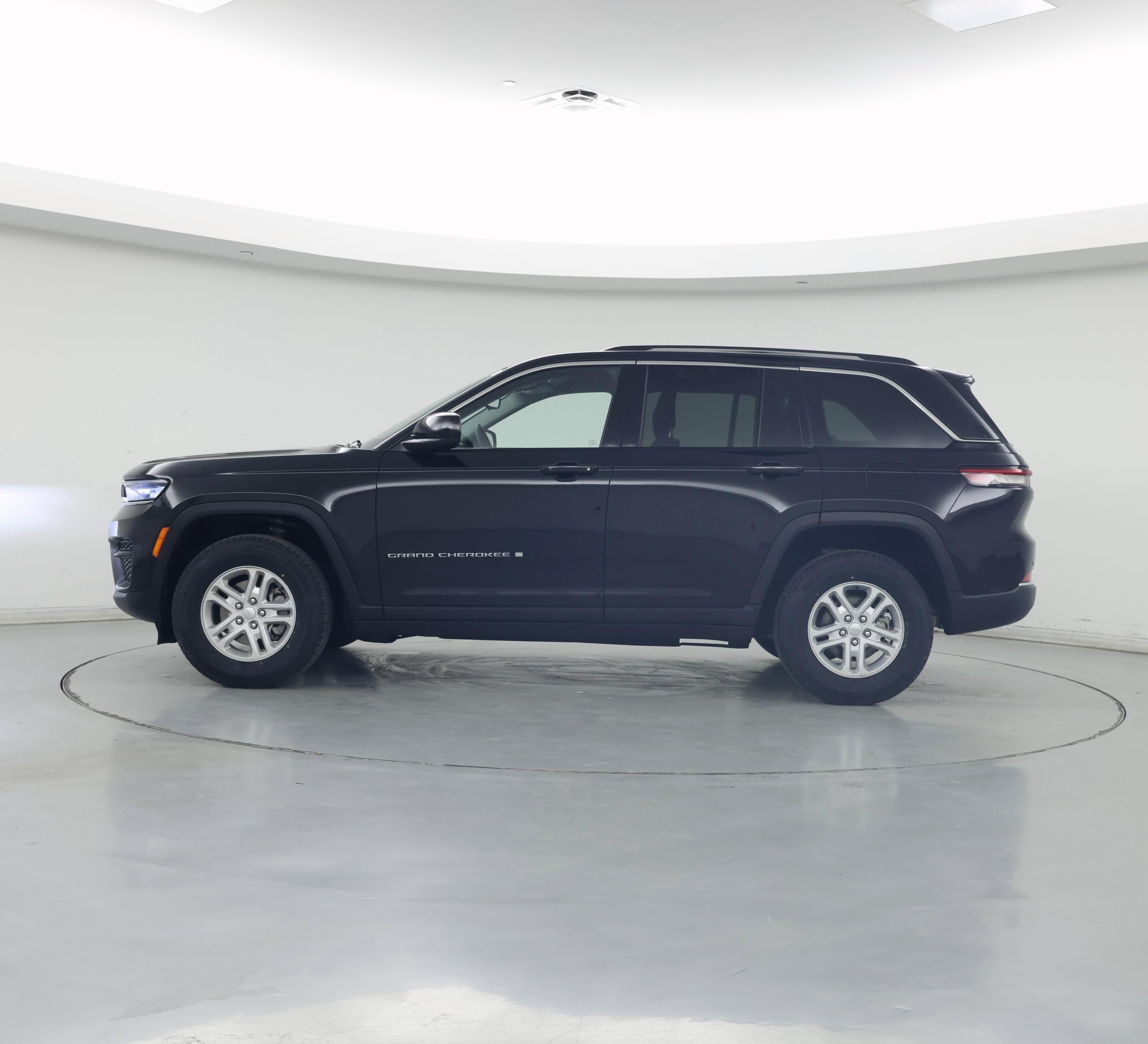 Thumbnail: 2023 Jeep Grand Cherokee - 3