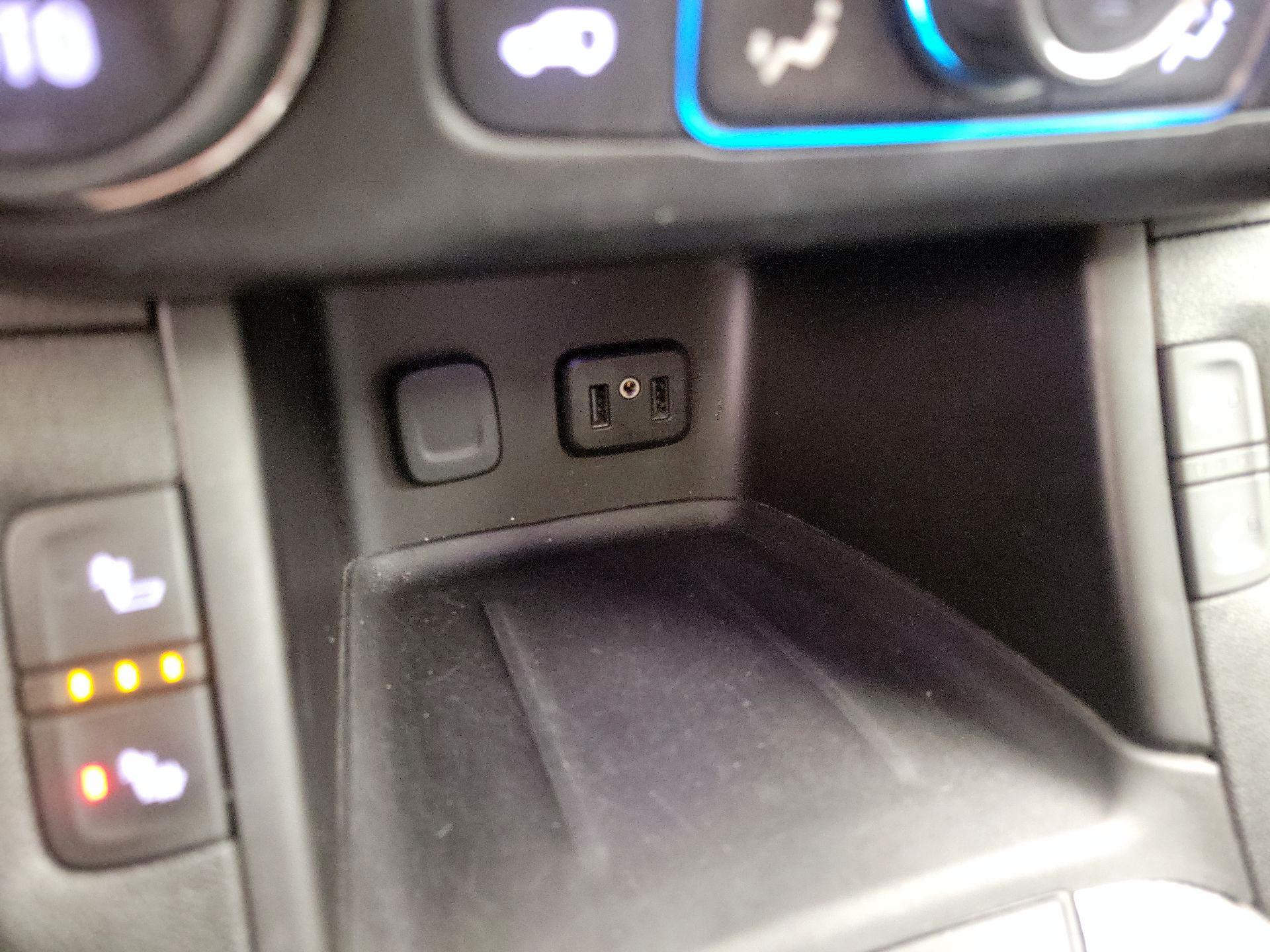 Thumbnail: 2019 GMC Acadia - 19