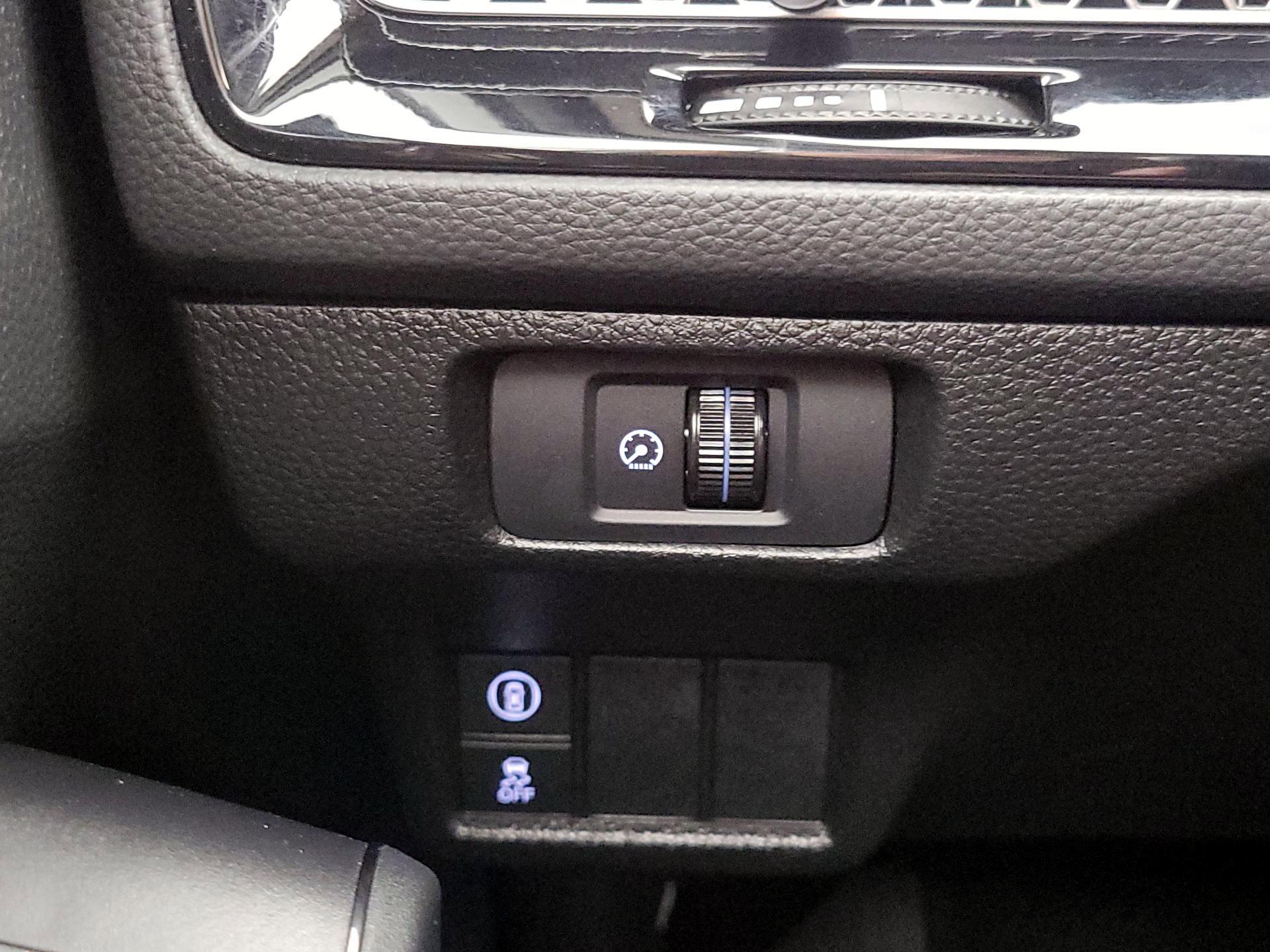 Thumbnail: 2023 Honda Civic - 13