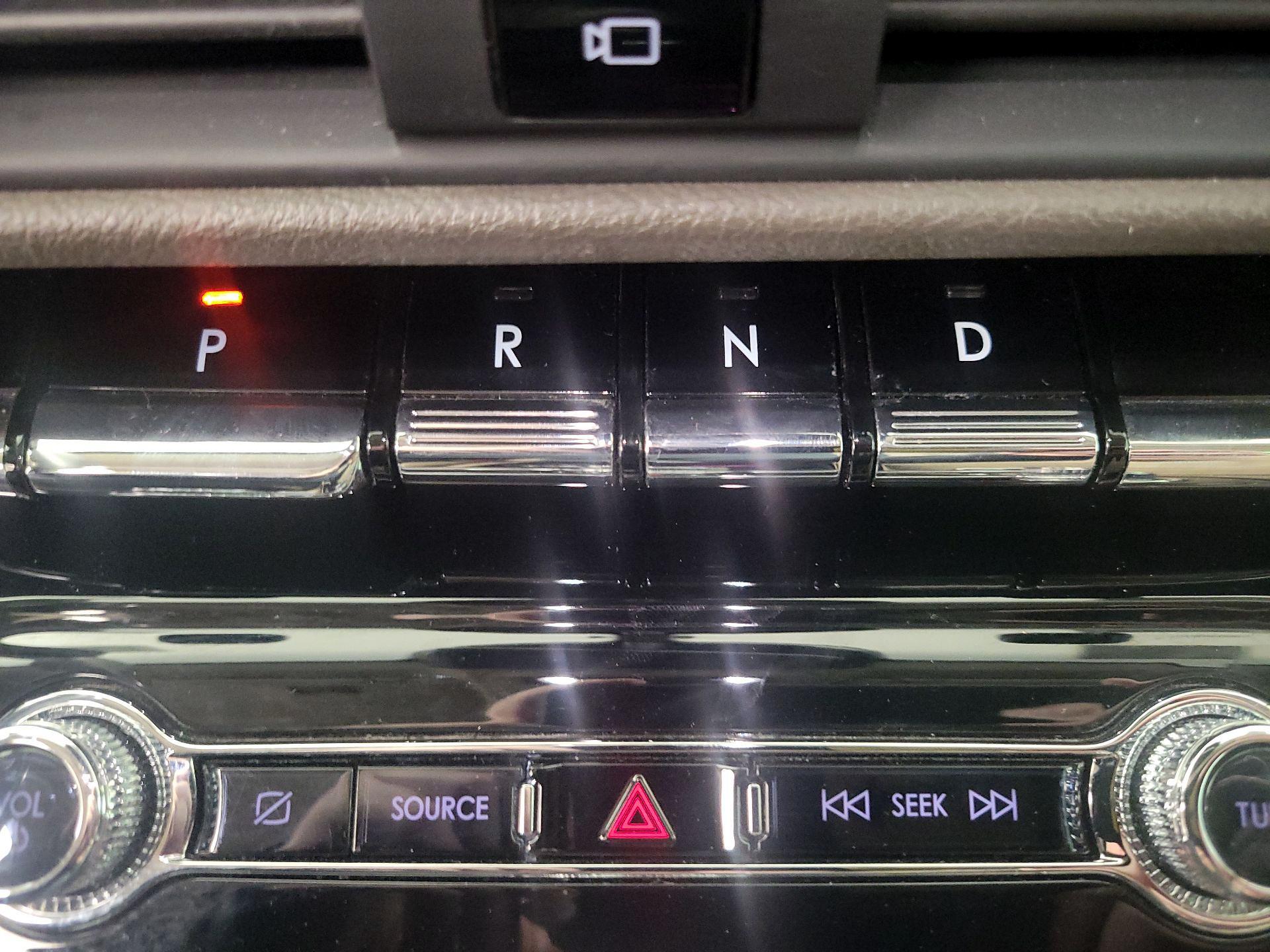 Thumbnail: 2022 Lincoln Corsair - 18