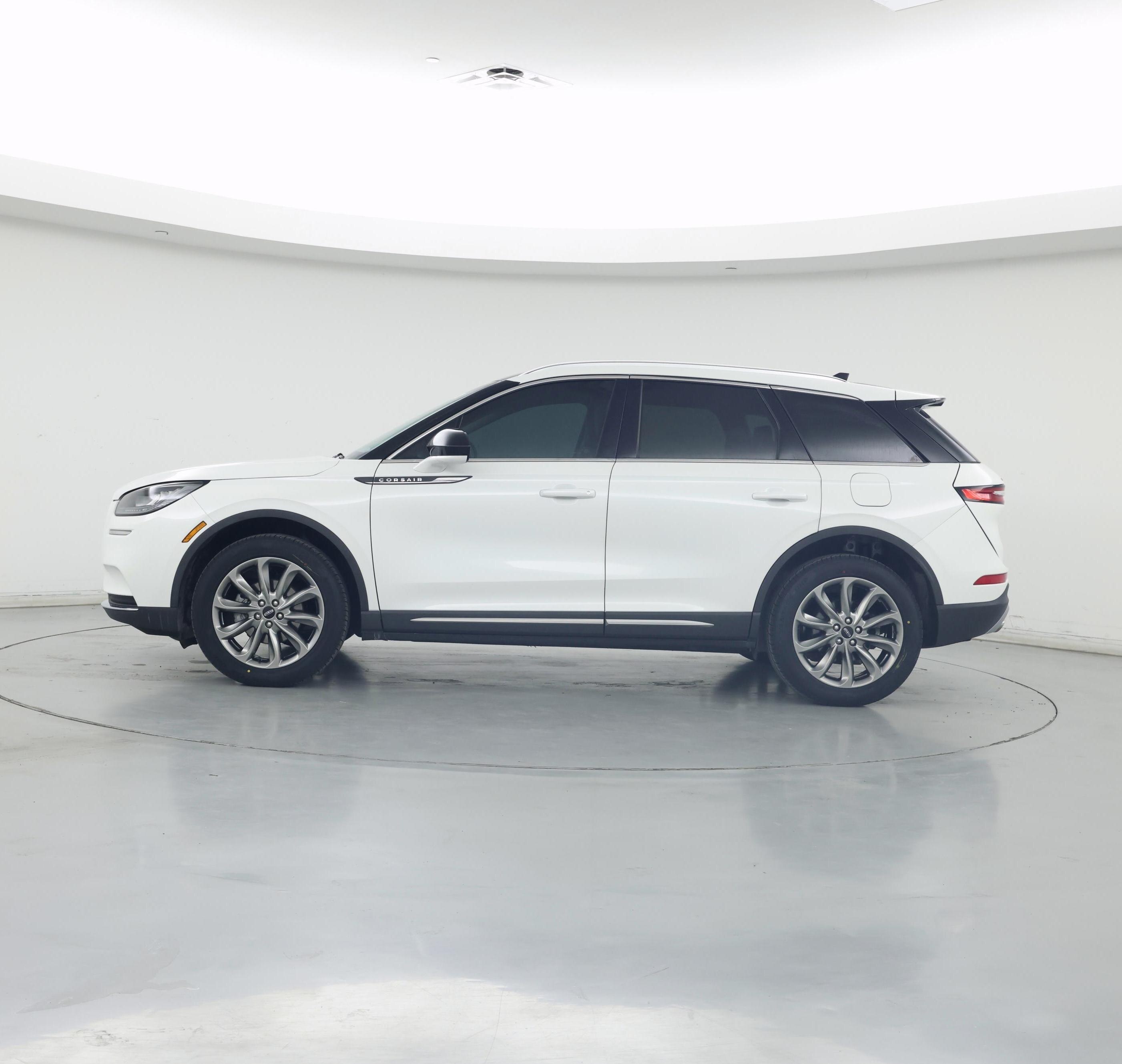 Thumbnail: 2022 Lincoln Corsair - 3